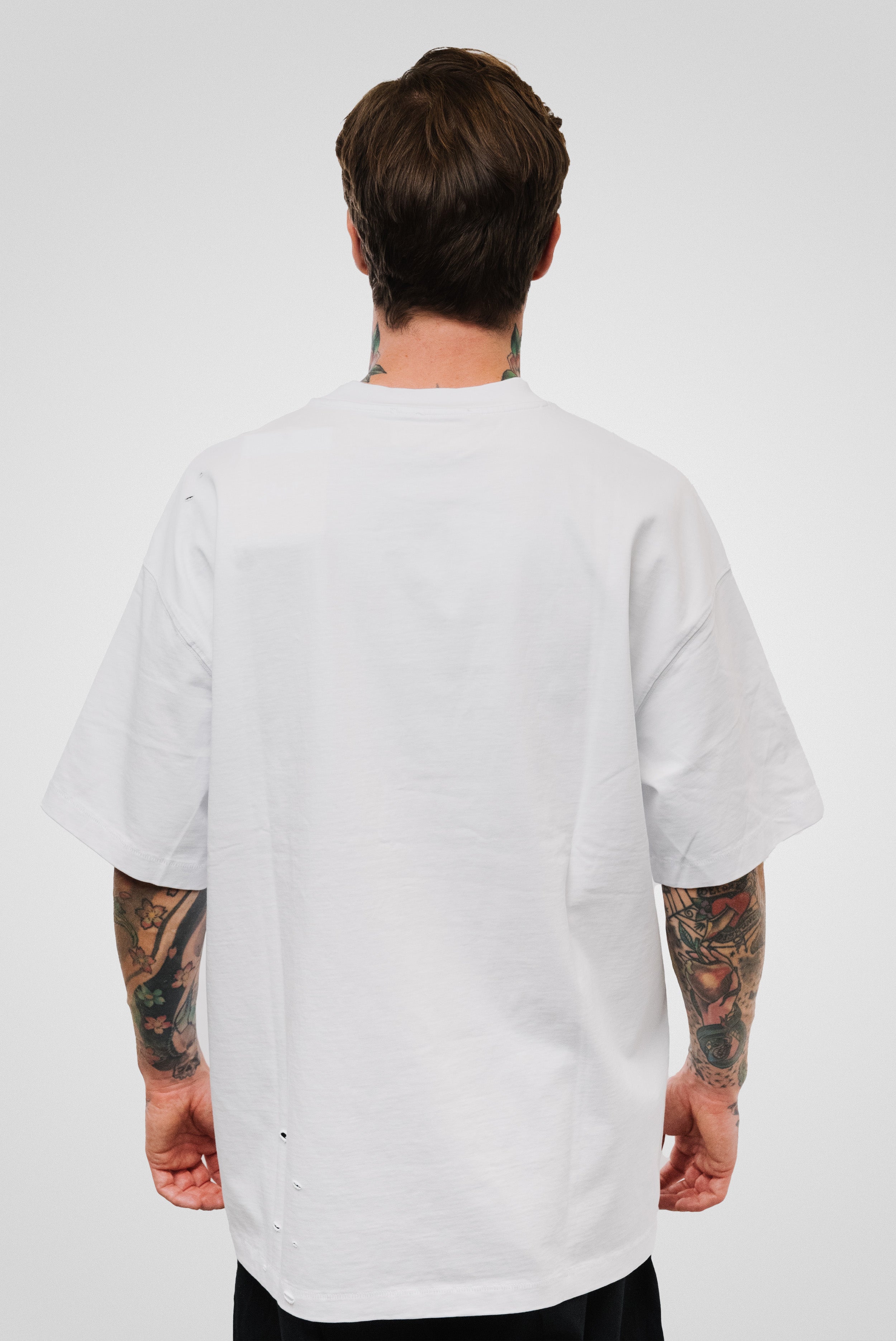 BACK TEE WHITE - QYB