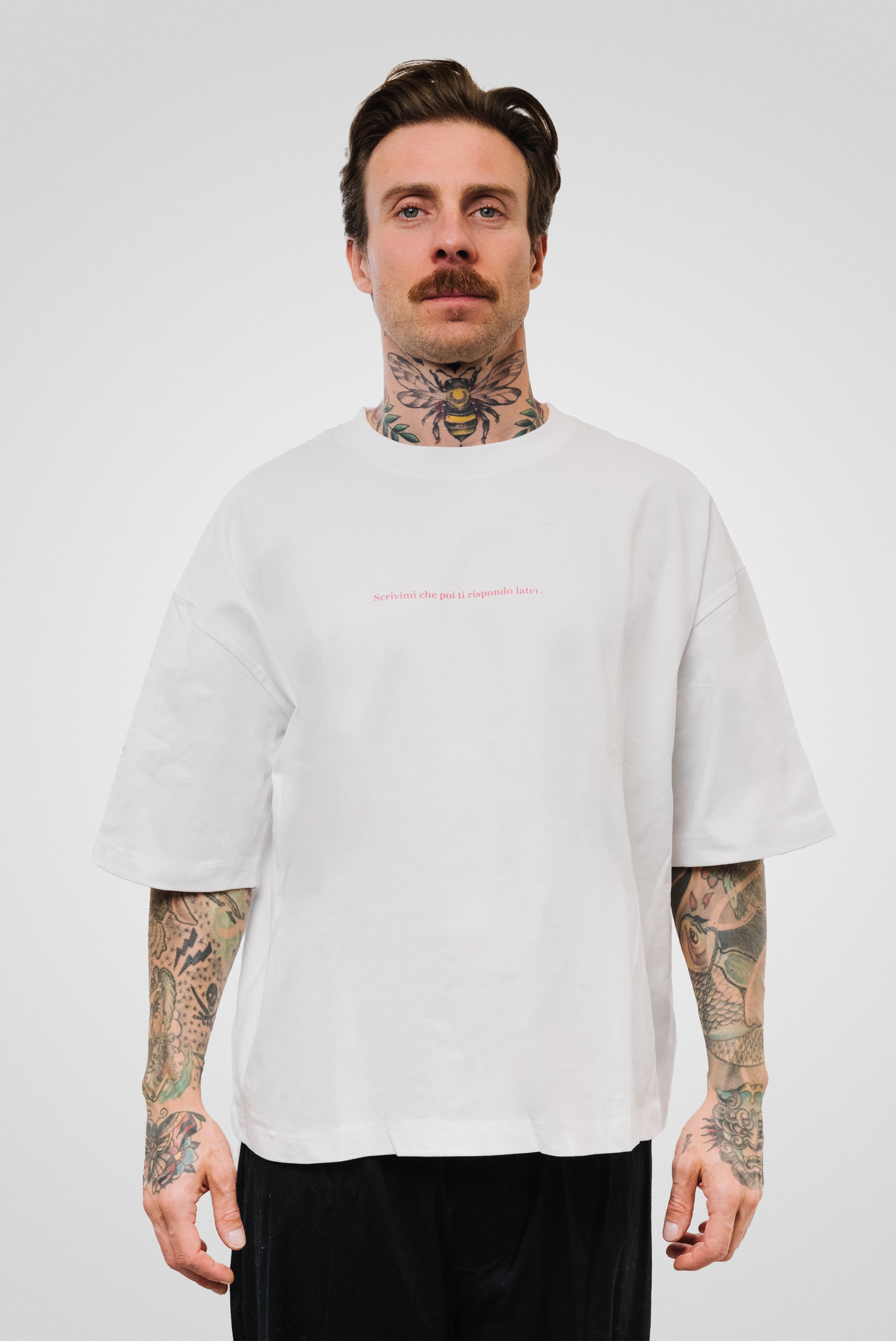 SCRIVIMI CHE POI TI RISPONDO LATER BOXY TEE WHITE UNISEX - Malessere Brand