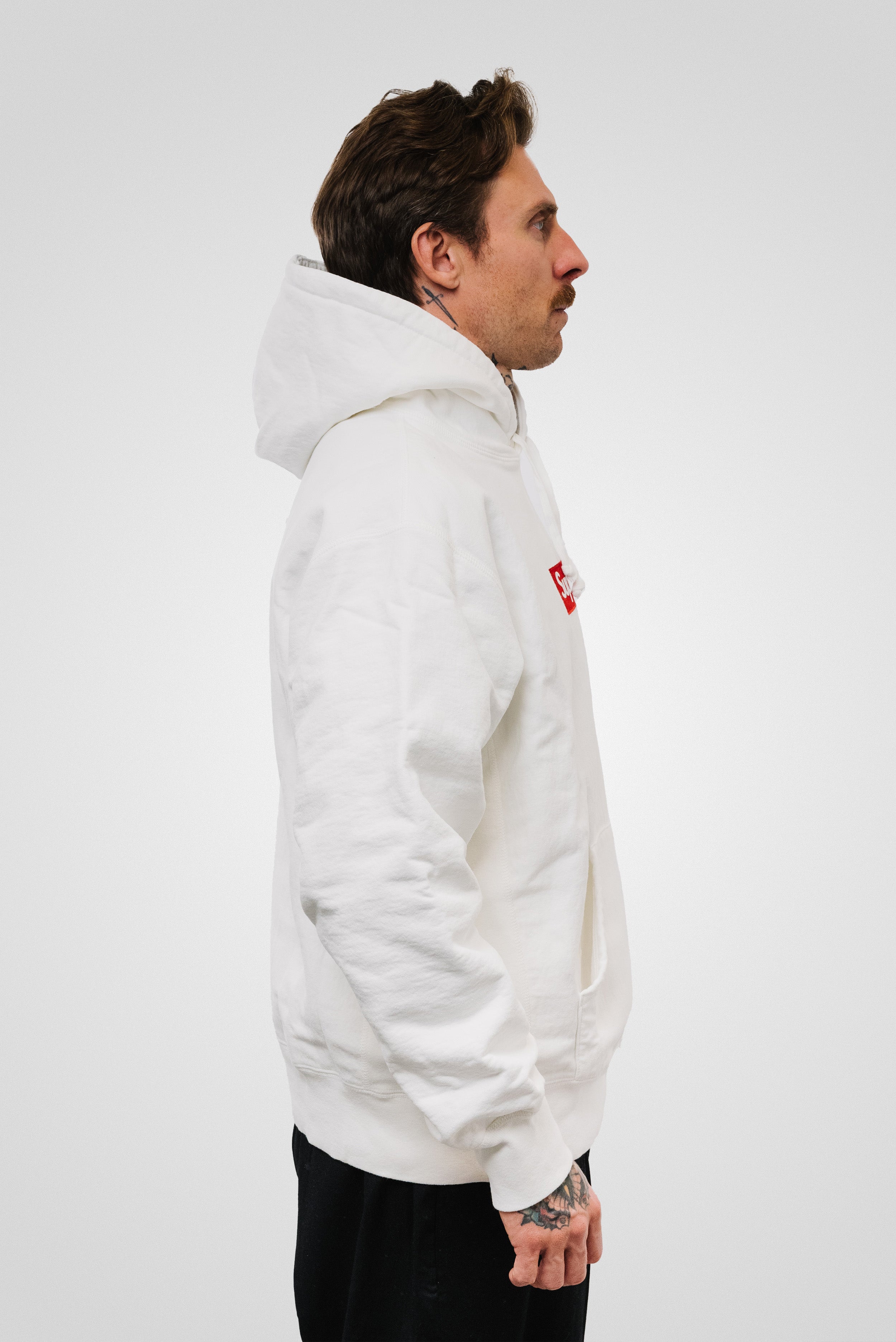 SUPREME BOX LOGO HOODIE FW21 WHITE RED