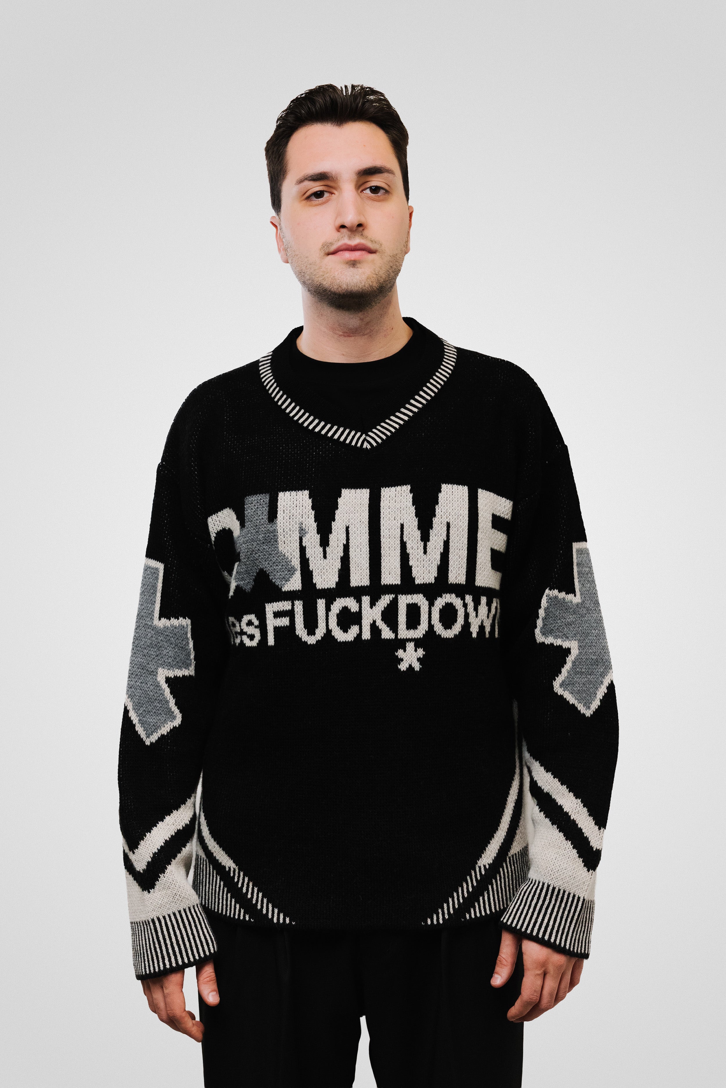 JACQUARD LOGO SWEATER  - Comme Des Fuckdown