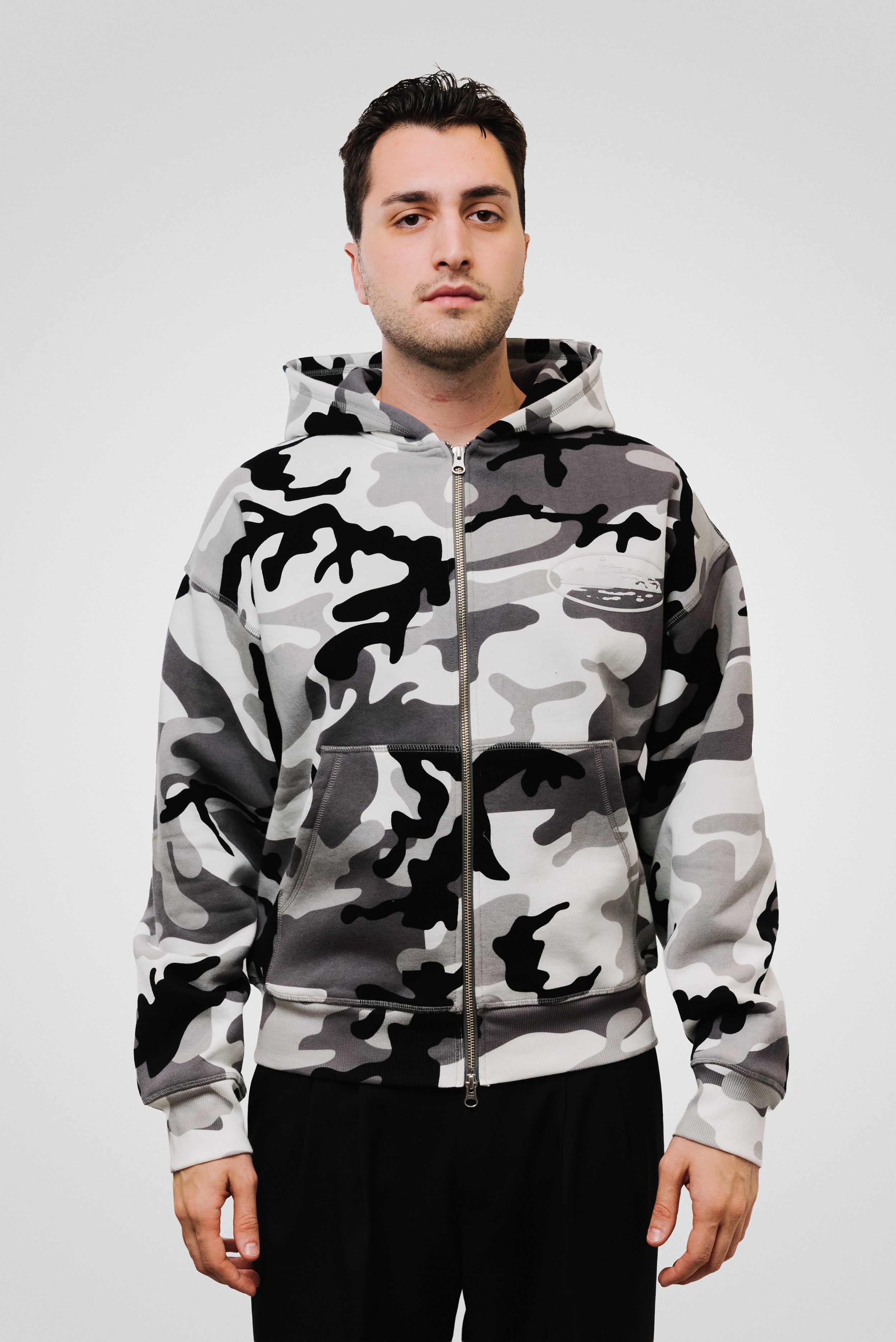 CORTEIZ ISLAND PUFF PRINT ZIP HOODIE CAMO GREY