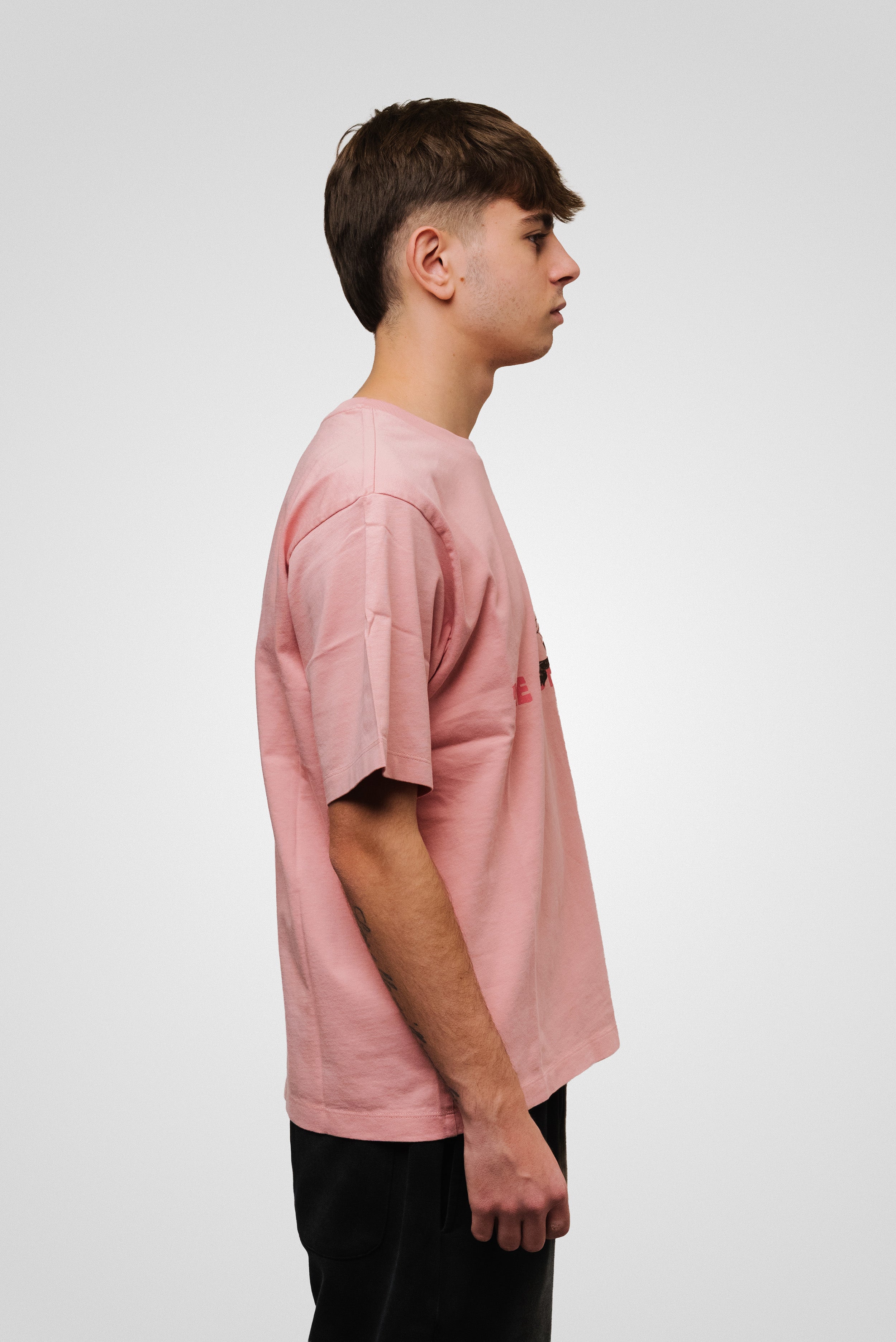 TEE UNIQLO X POP MART LABUBU PINK