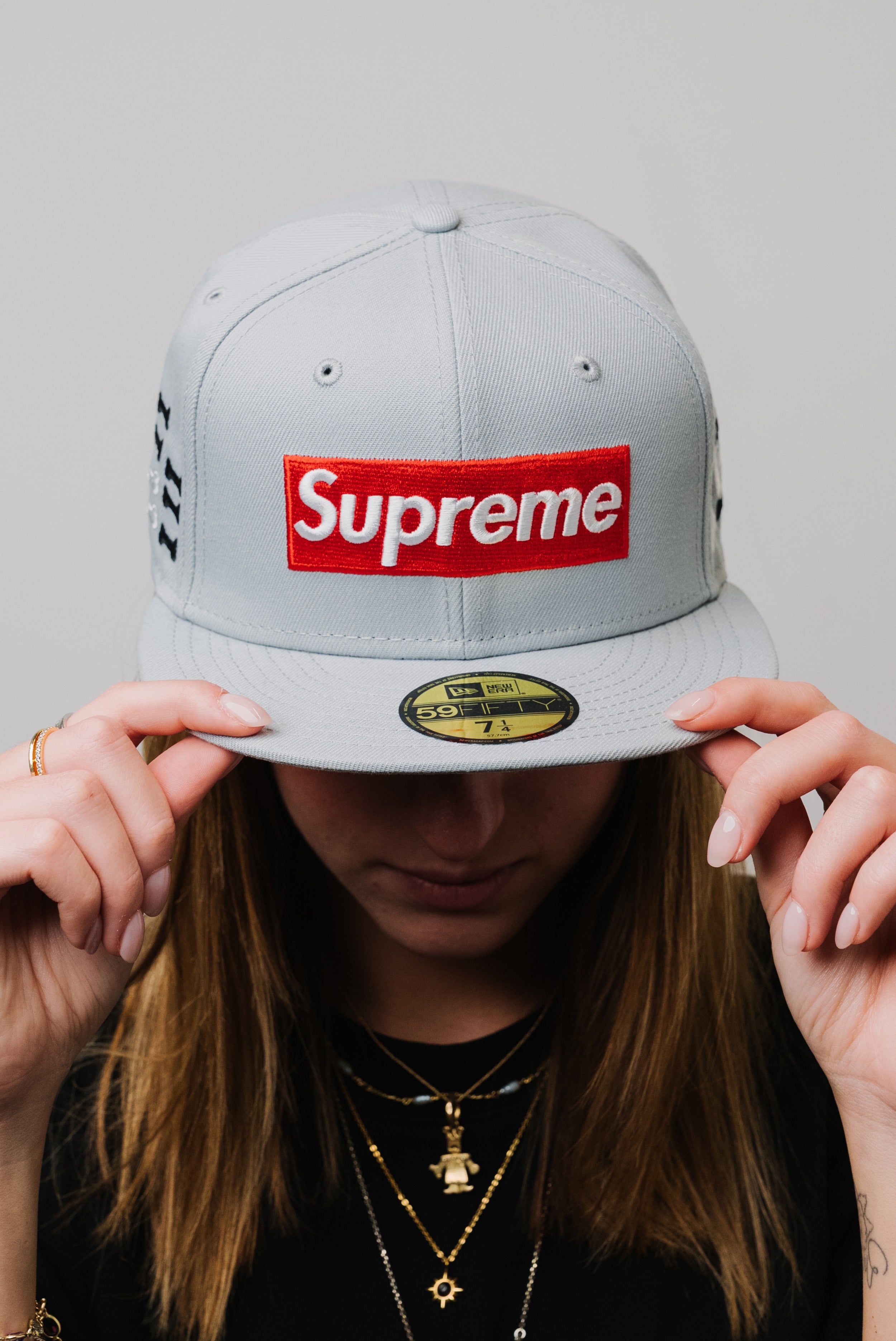 SUPREME BONES BOX LOGO NEW ERA GREY CAP