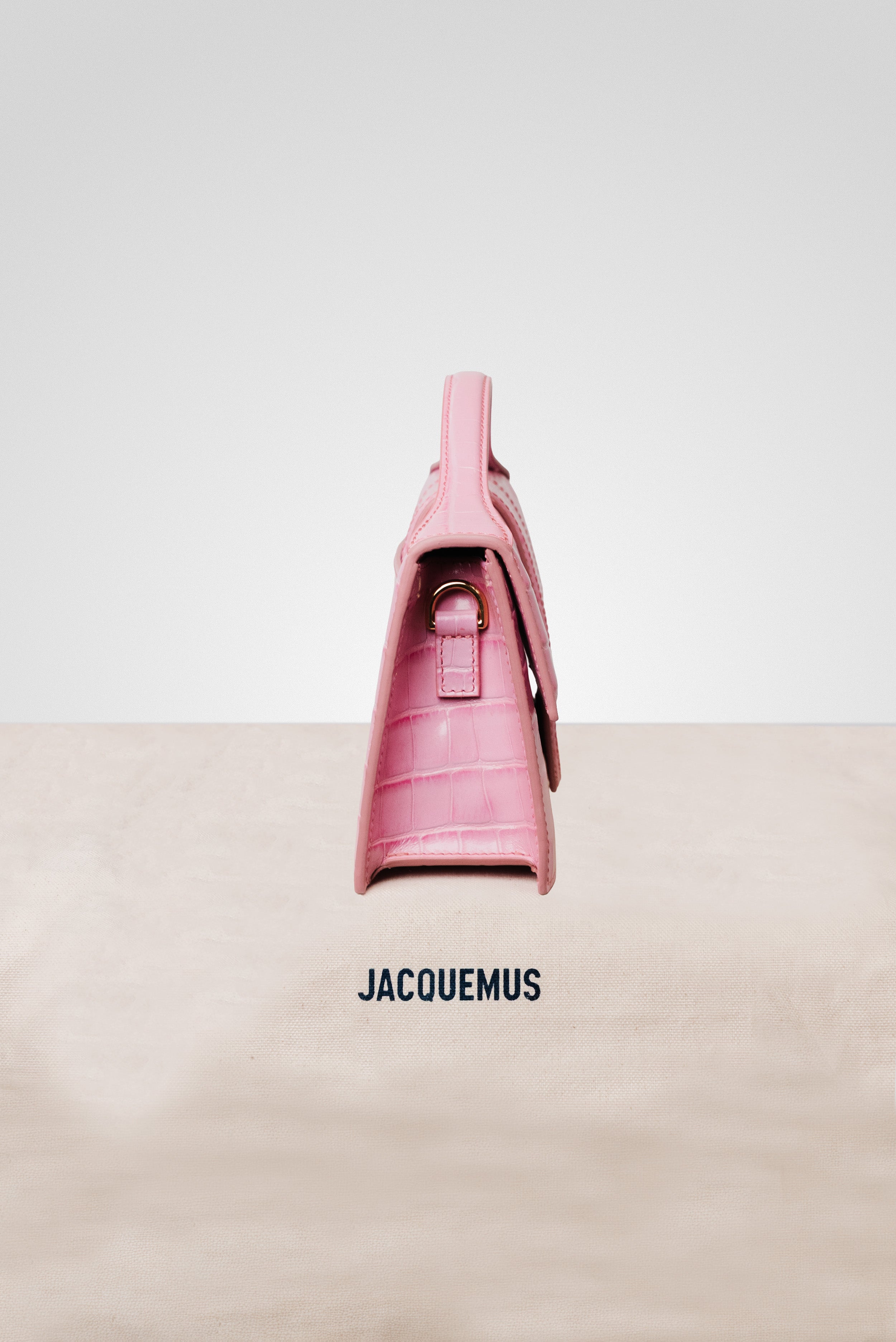 JACQUEMUS LE GRAND BAMBINO CROSSBODY FLAP BAG CROCO EMBOSSED PINK