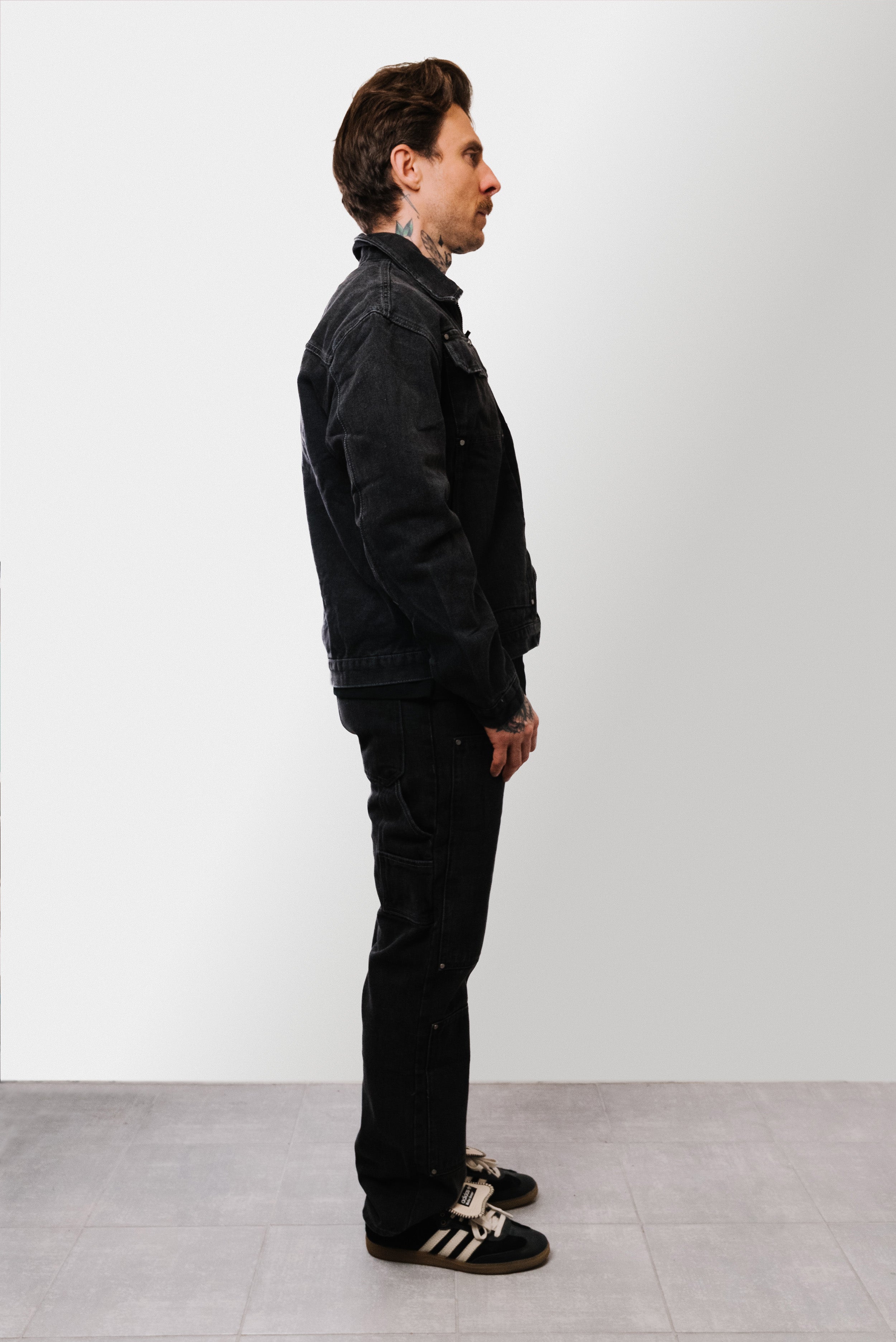 CARPENTER BLACK BASIC SUIT - Shoebuya Design