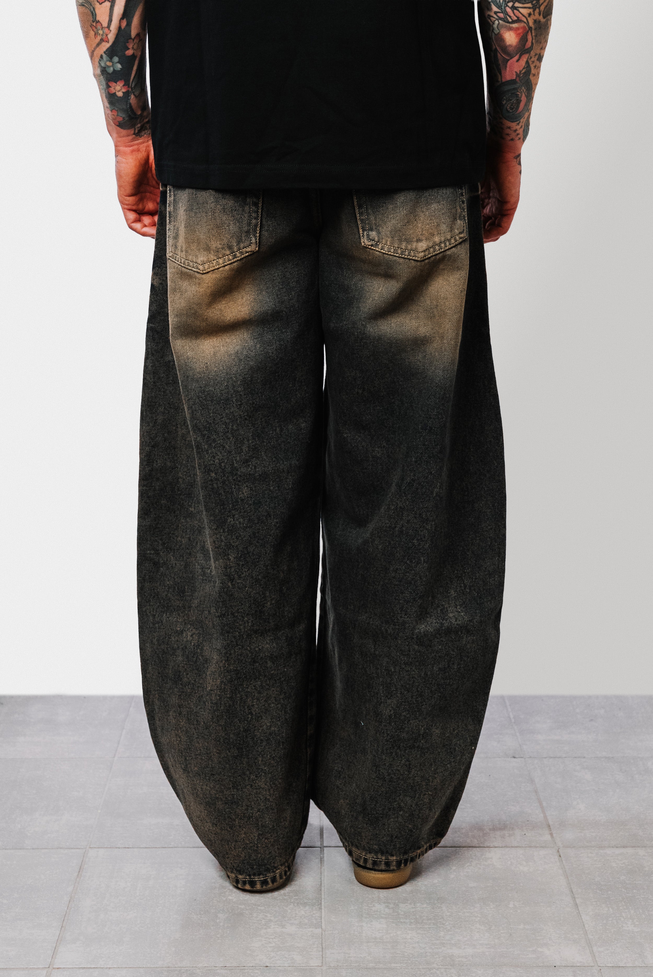 WASHED DENIM BALOON JEANS - Replacement Brand