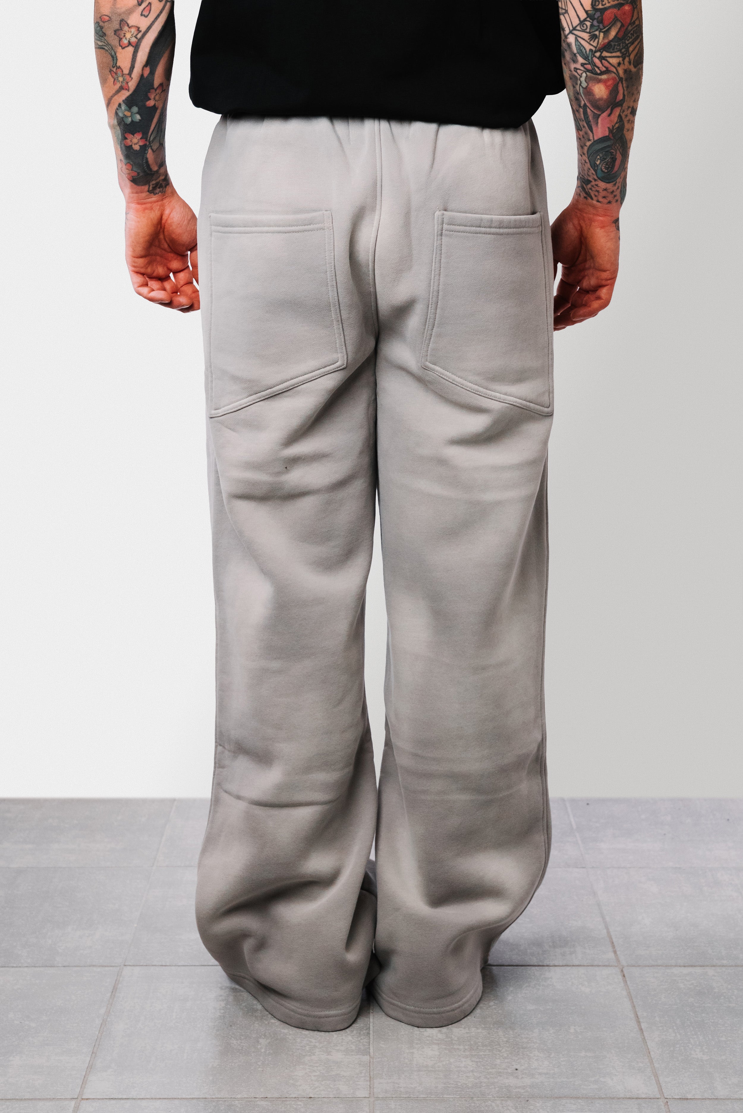 BAGGY SWEATPANTS SLAVED GREY - Shoebuya Design