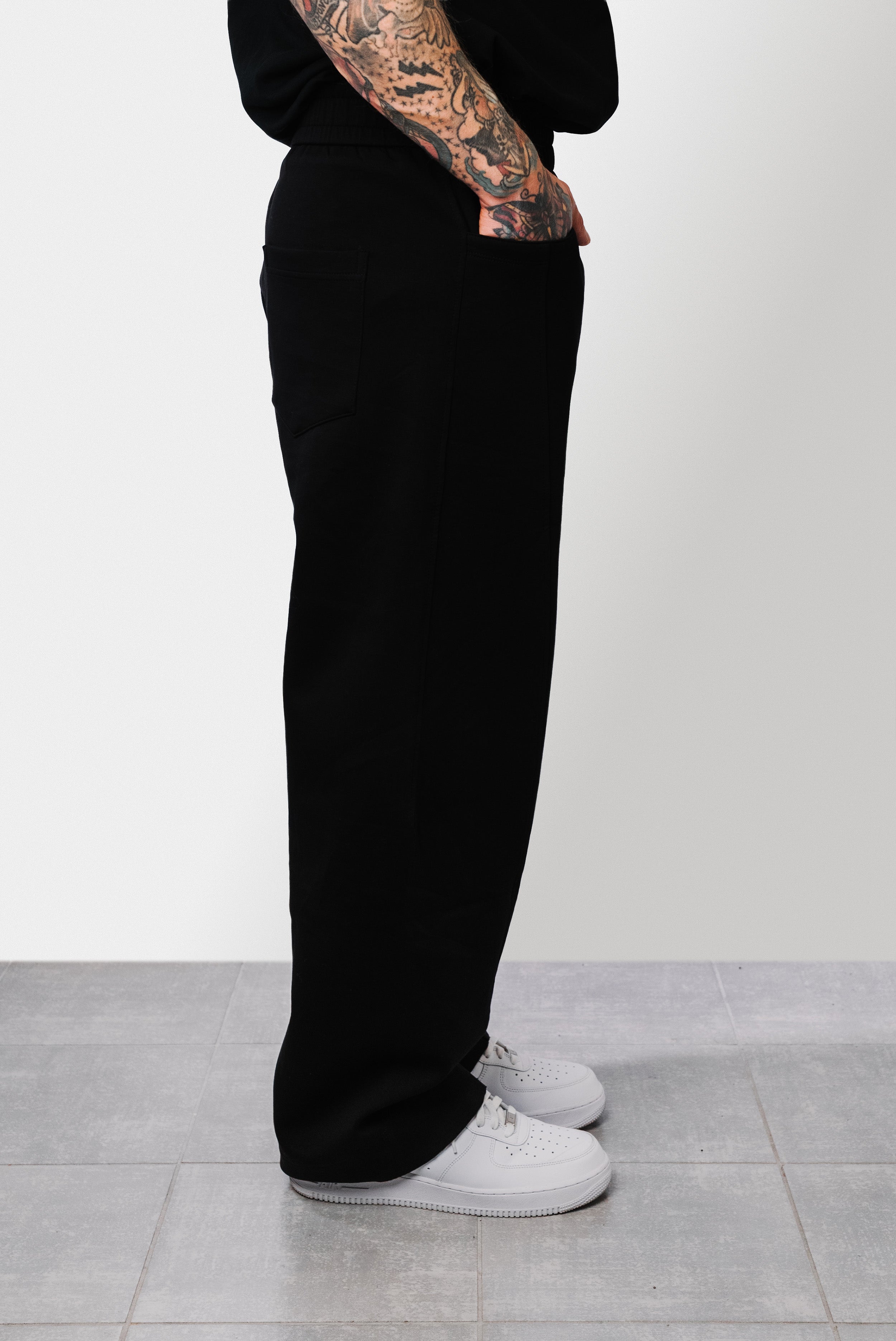 EVERYDAY BLACK SWEATPANTS - TheDoubleE