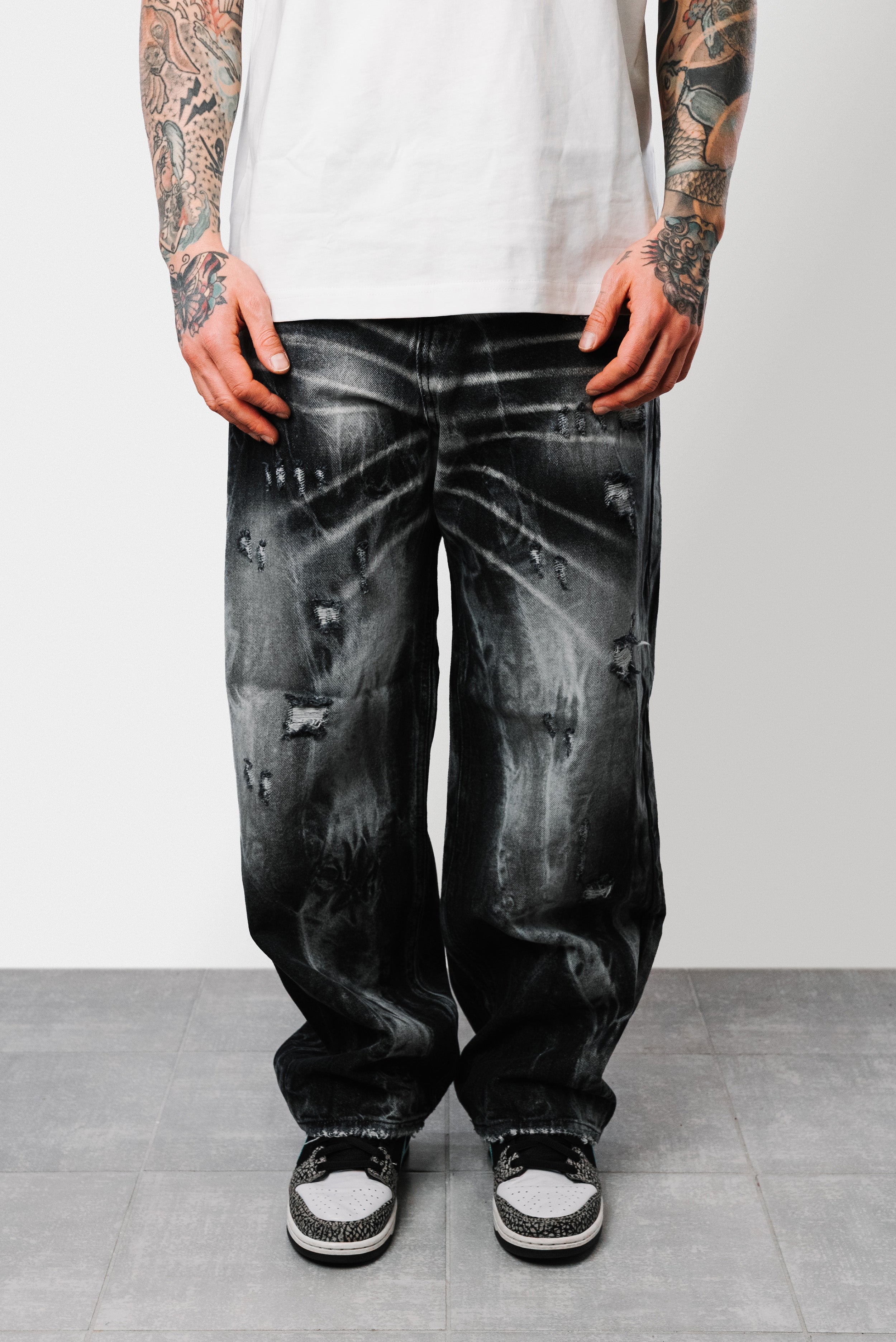 SUPER BAGGY SCOTT BLACK JEANS