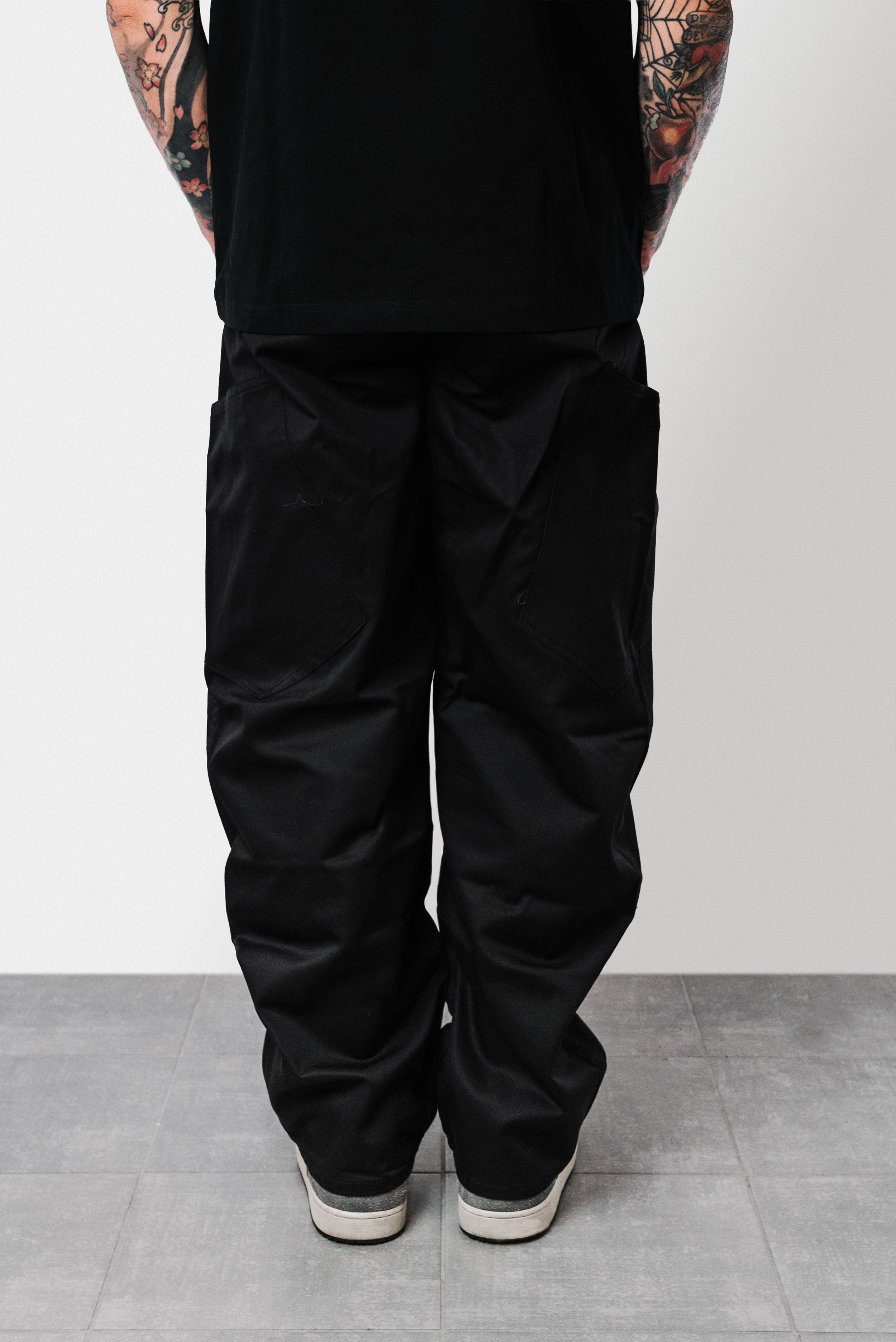 BASIC CARGO BLACK JEANS - Replacement Brand