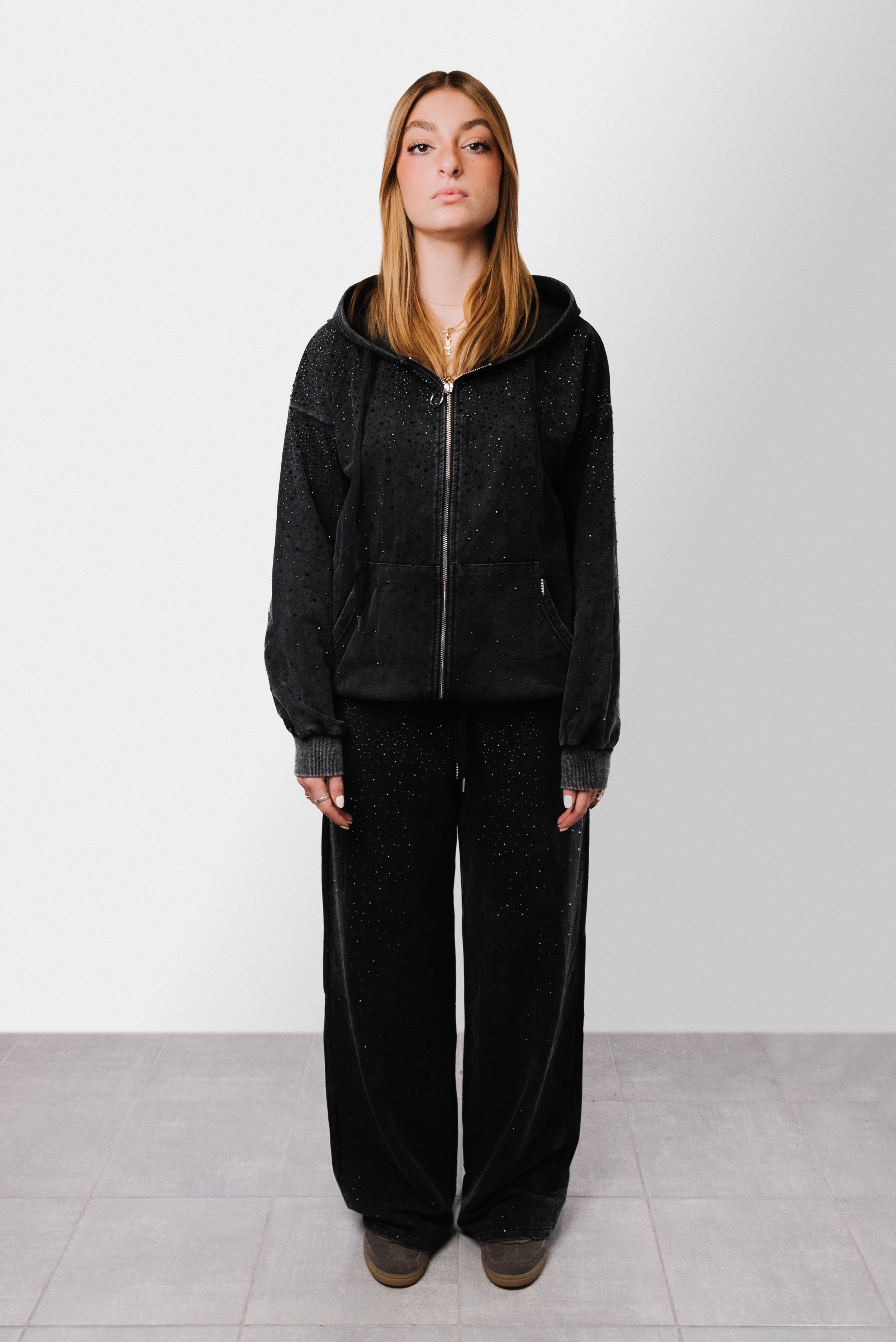 SPARKLY WOMEN TRACKSUIT - Shoebuya Design