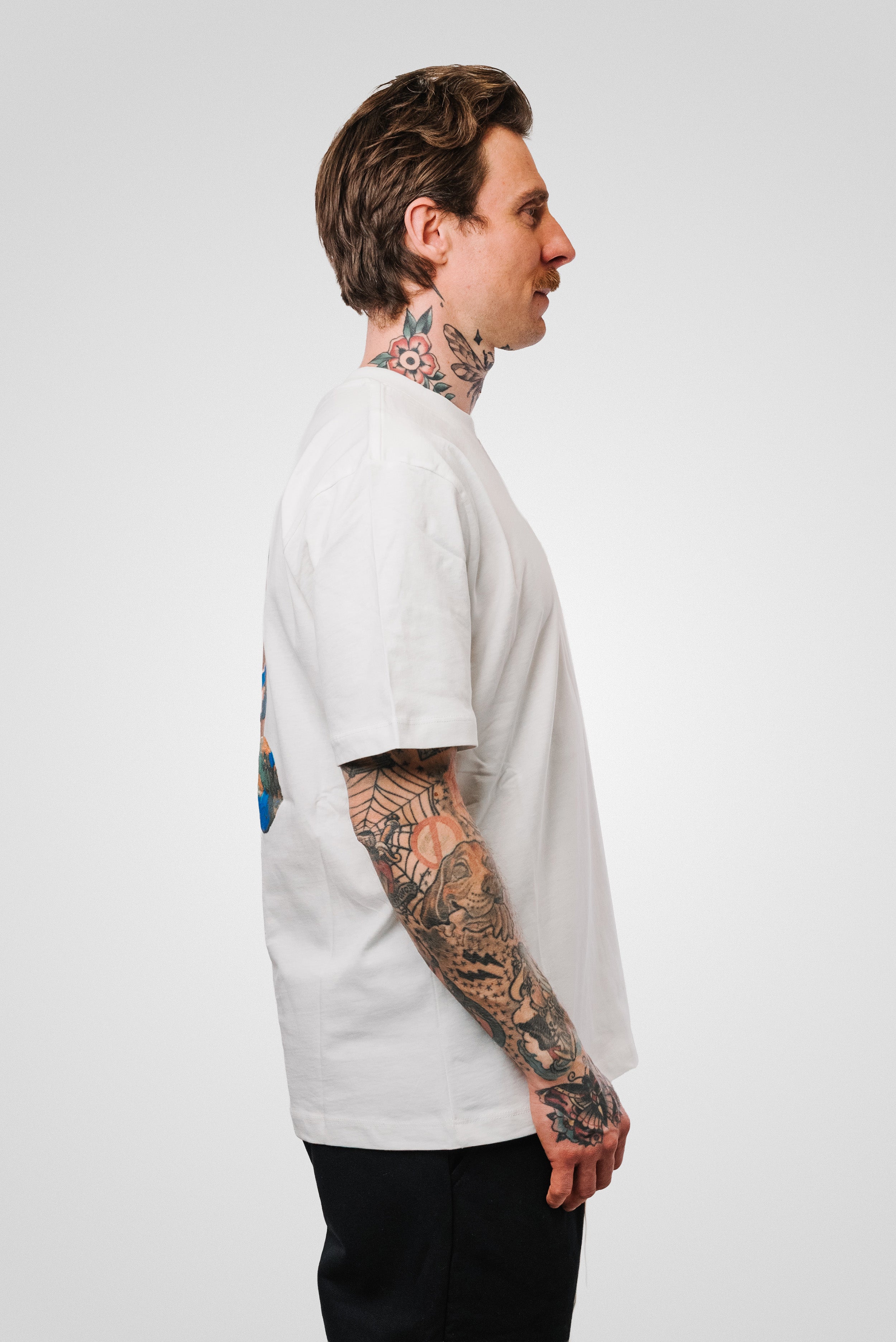 BEAR BACK JERSEY TEE WHITE UNISEX - Barrow