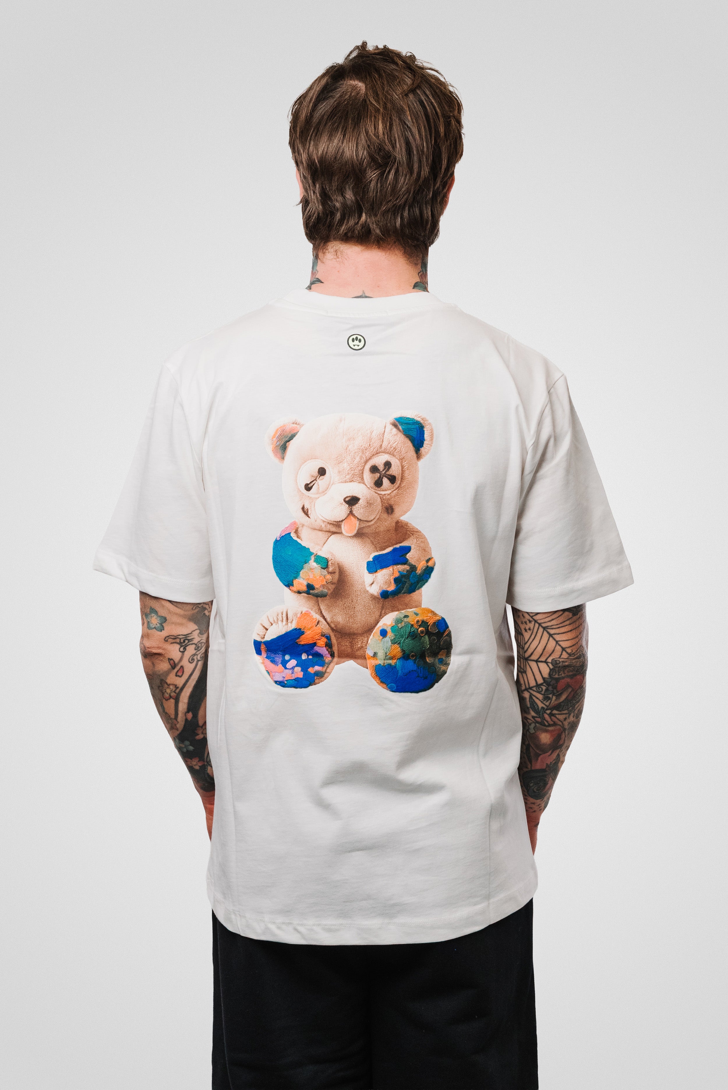 BEAR BACK JERSEY TEE WHITE UNISEX - Barrow