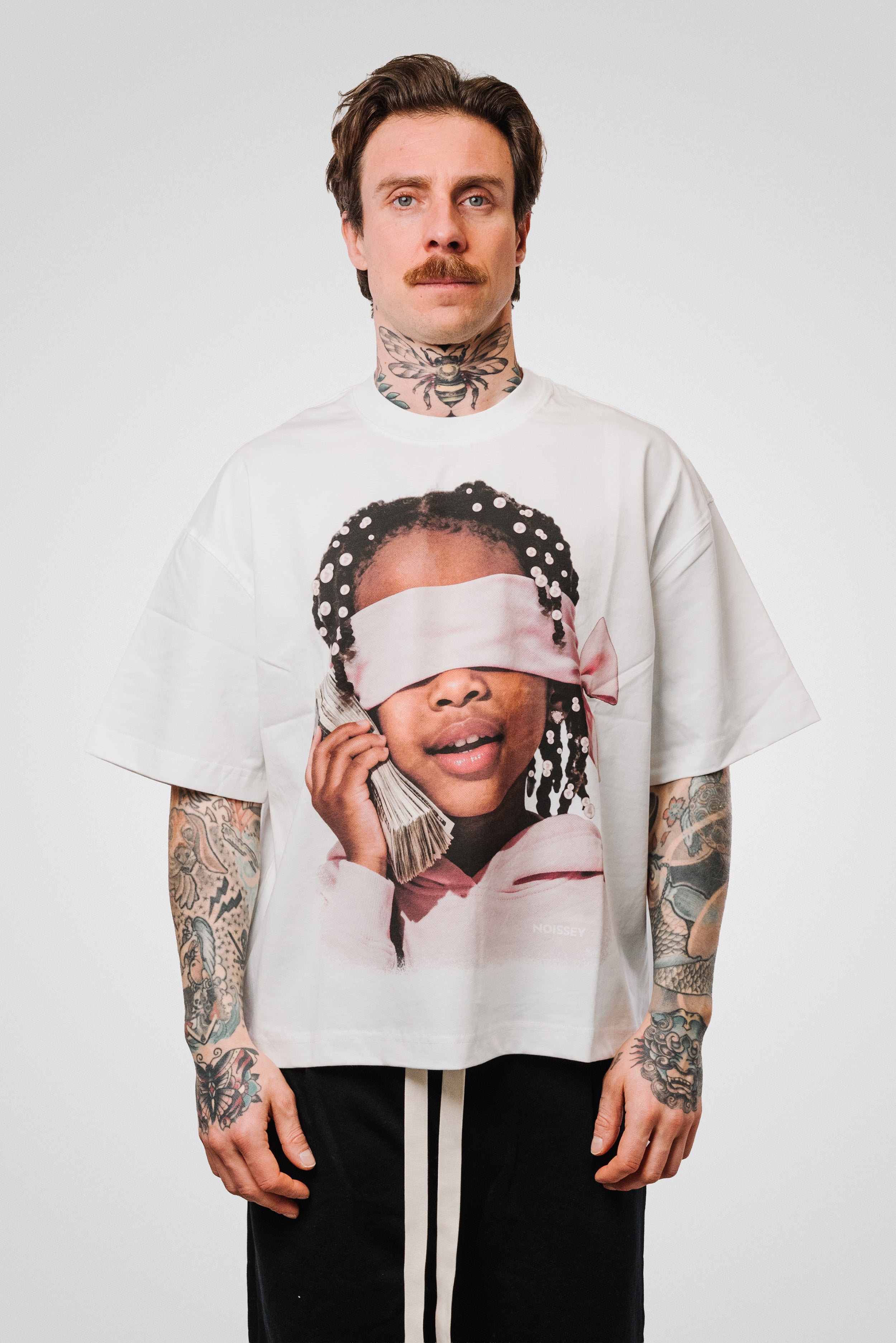 CHILD RIBBON PINK WHITE TEE - Noissey Brand
