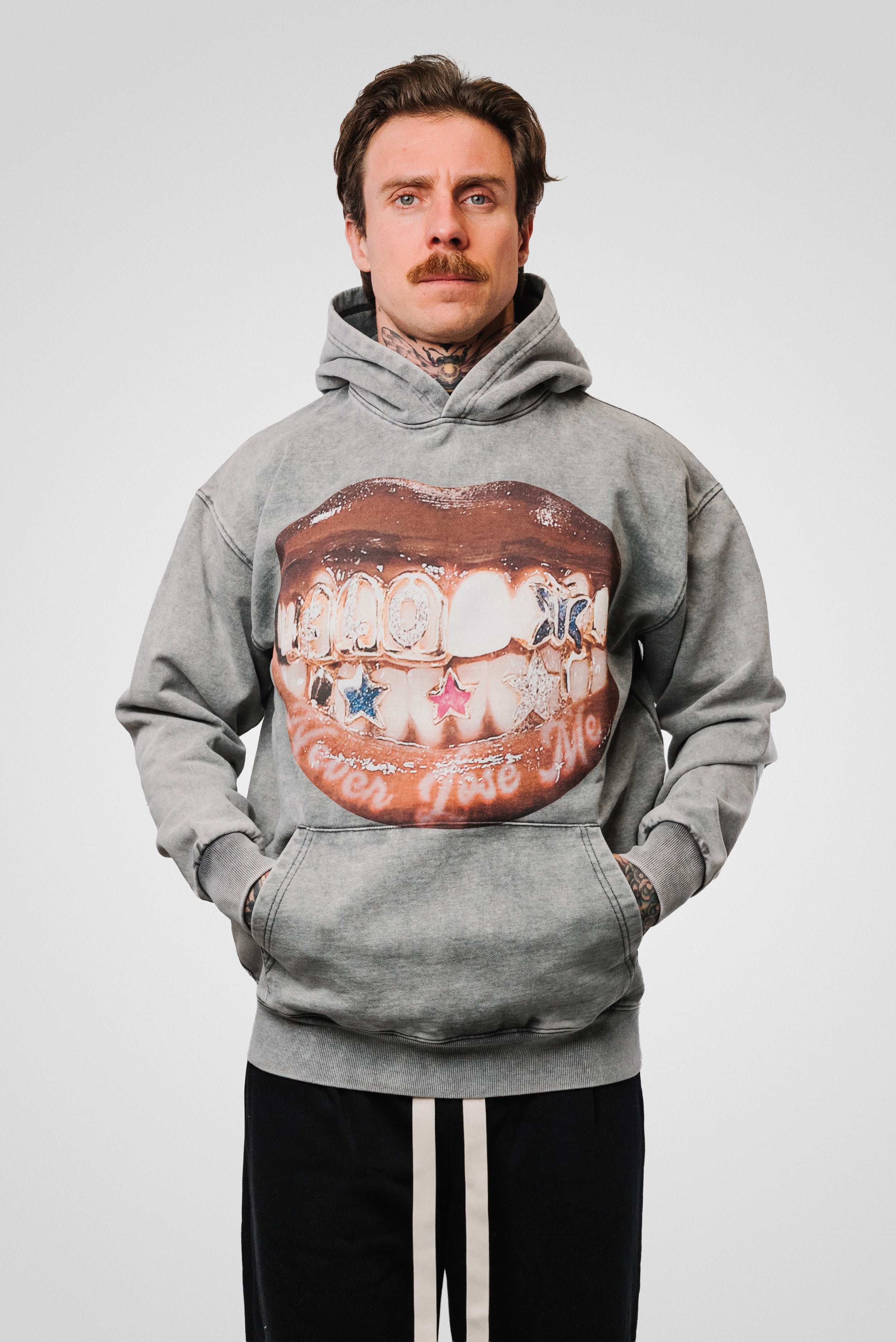 STAR LIPS GREY HOODIE - Noissey Brand