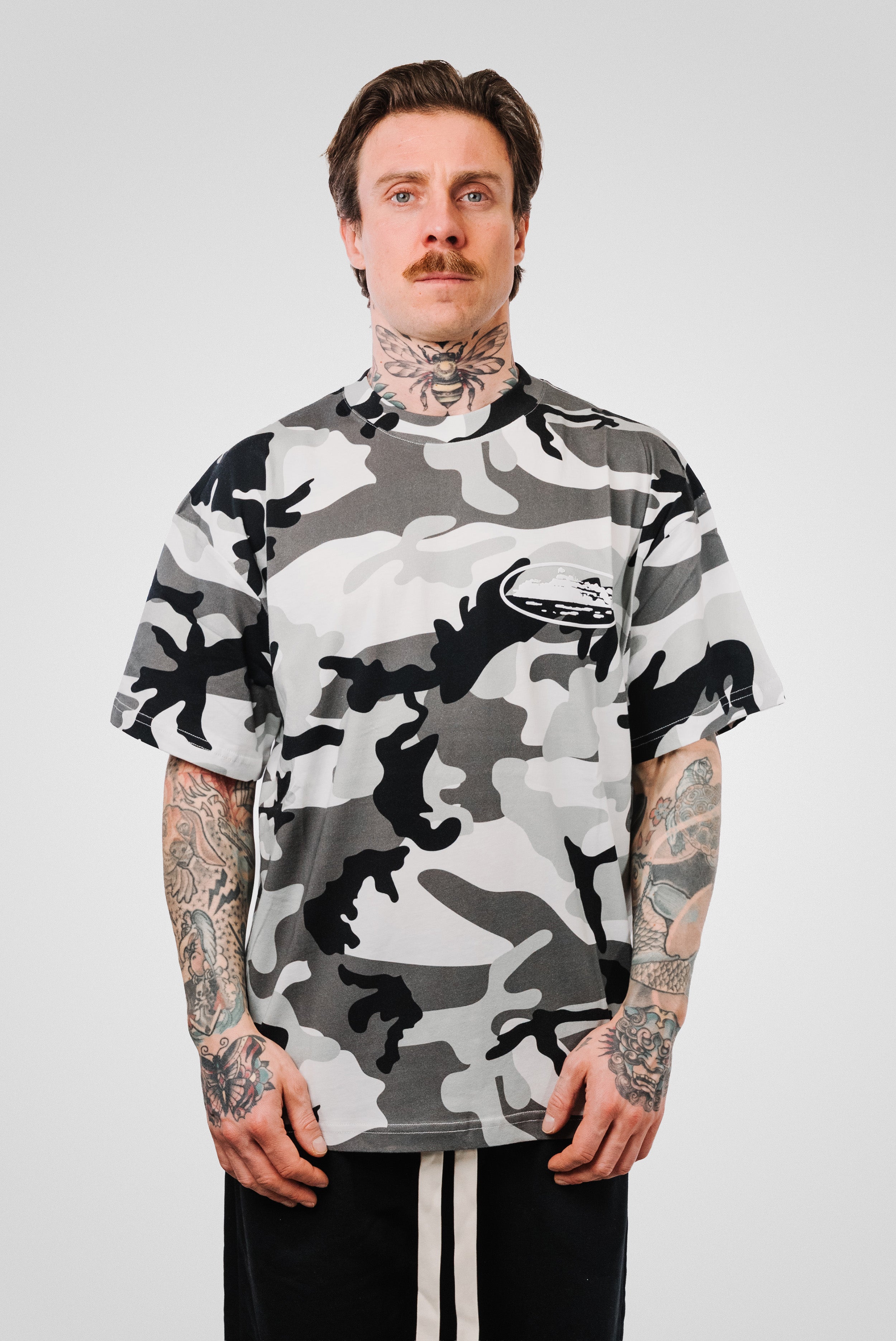 CORTEIZ ISLAND PRINT TEE FOREST CAMO