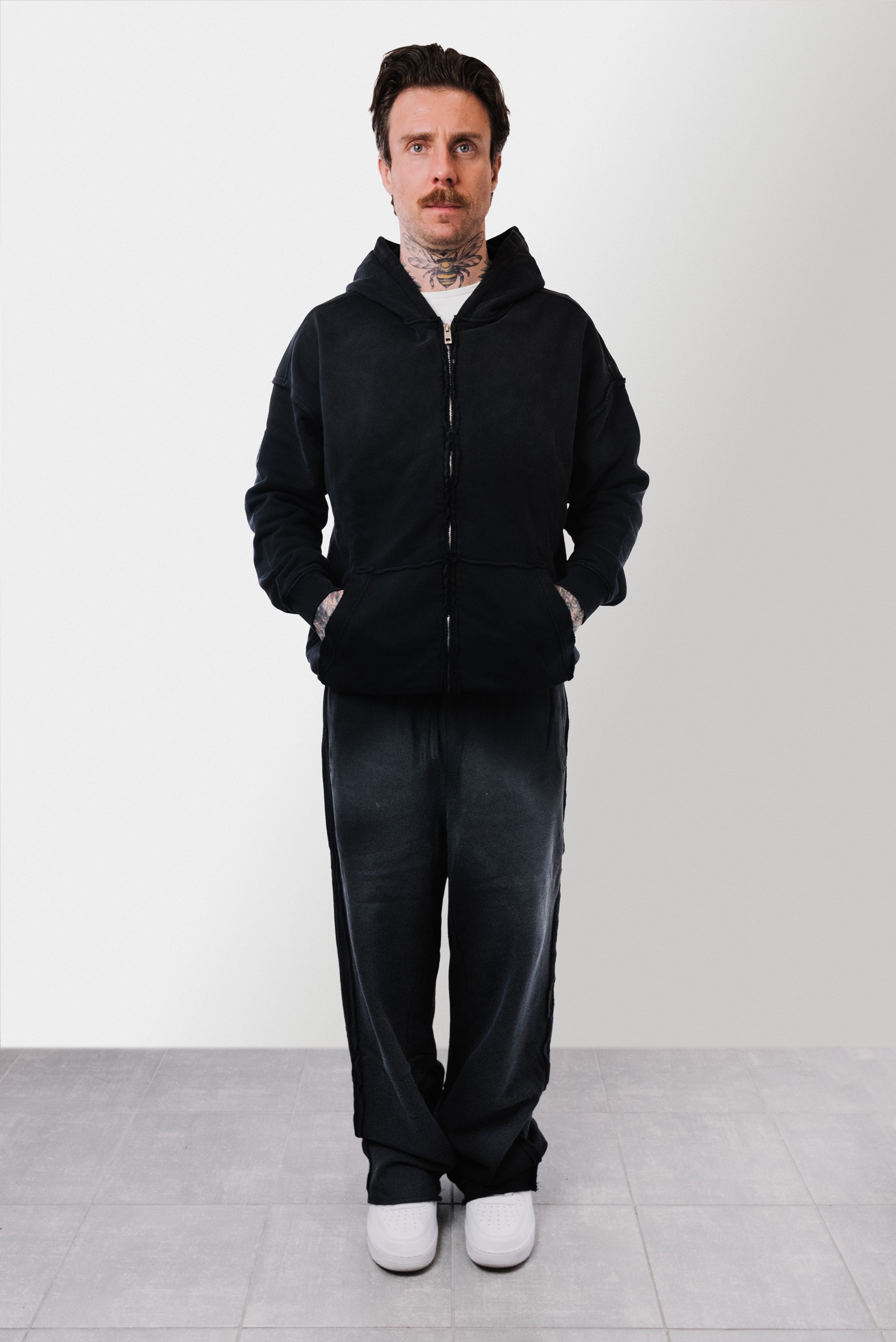 RUINED TRACKSUITS BLACK - Shoebuya Design