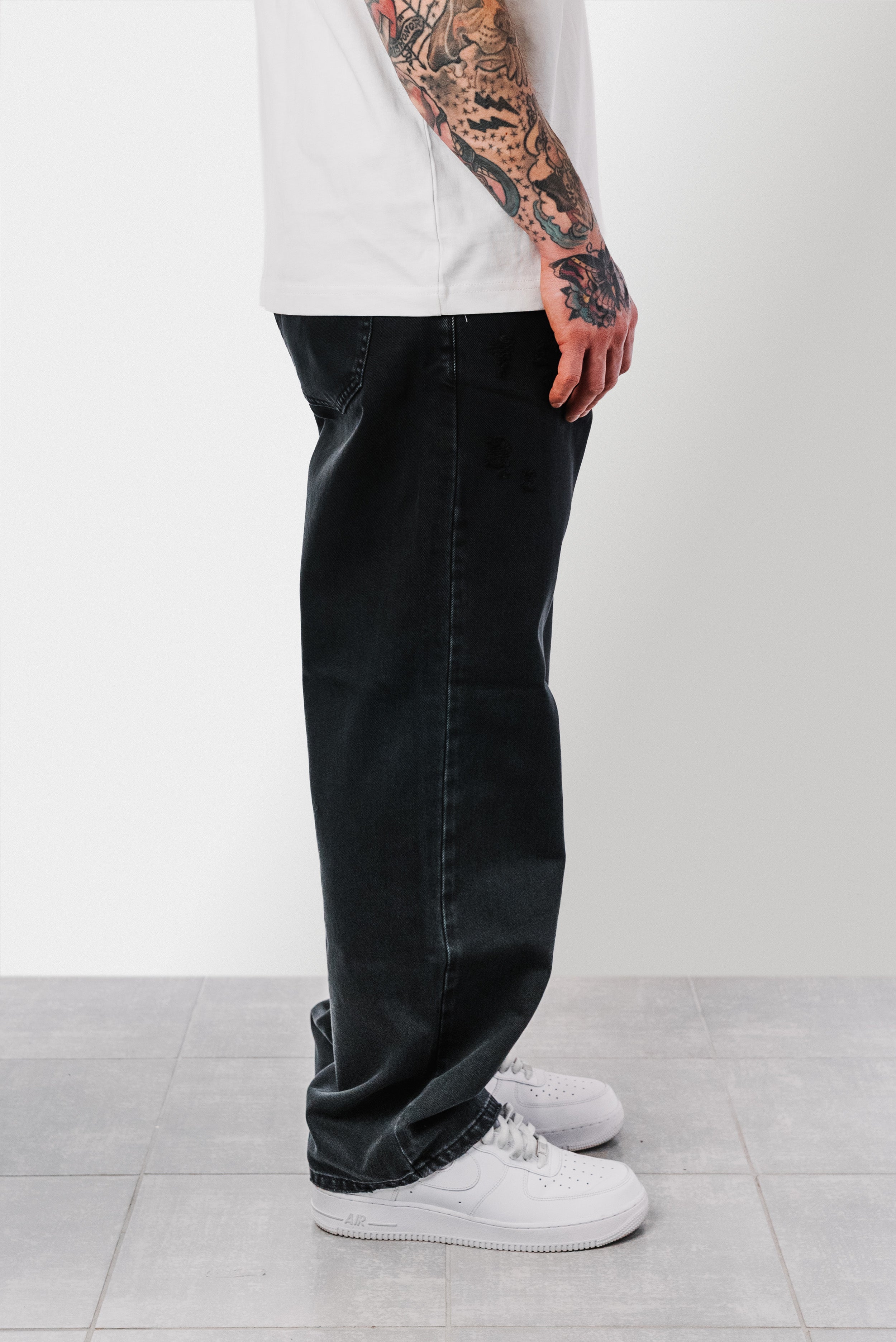 OLD DYE SUPER BAGGY DENIM BLACK JEANS