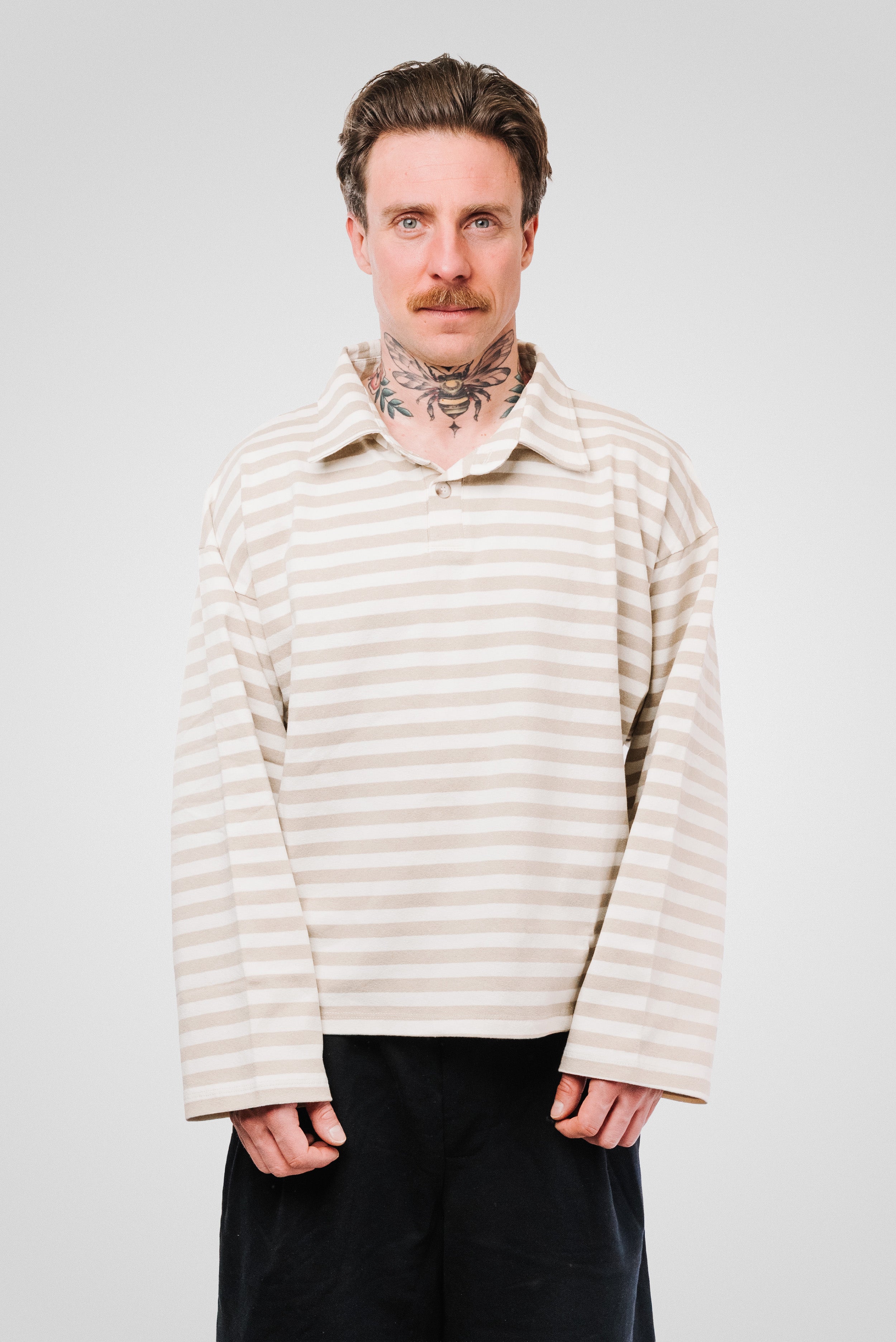 LINE BOXY BEIGE CLASSIC LONGSLEEVE - Replacement Brand