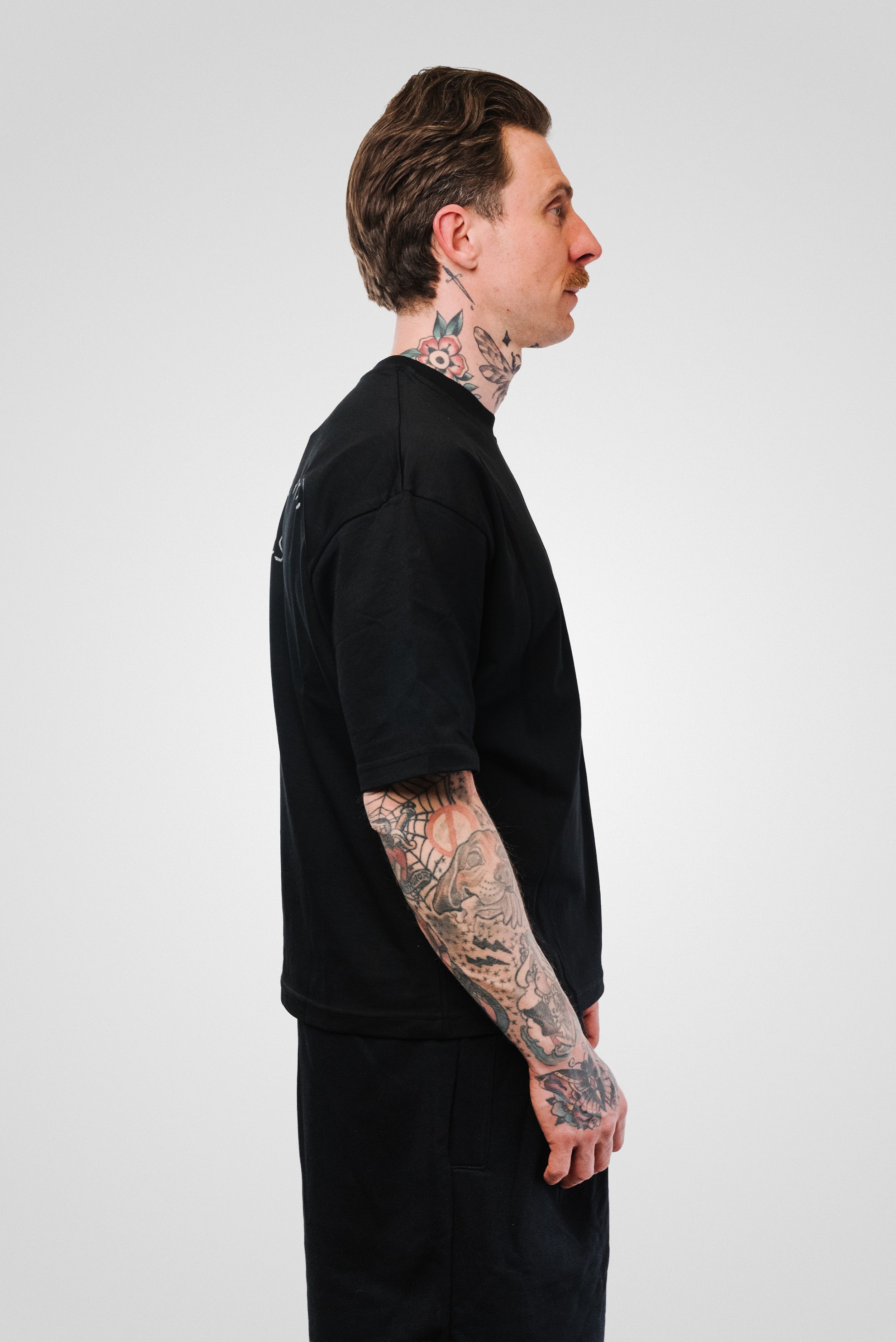 DO U LOVE ME TEE BLACK - Replacement Brand