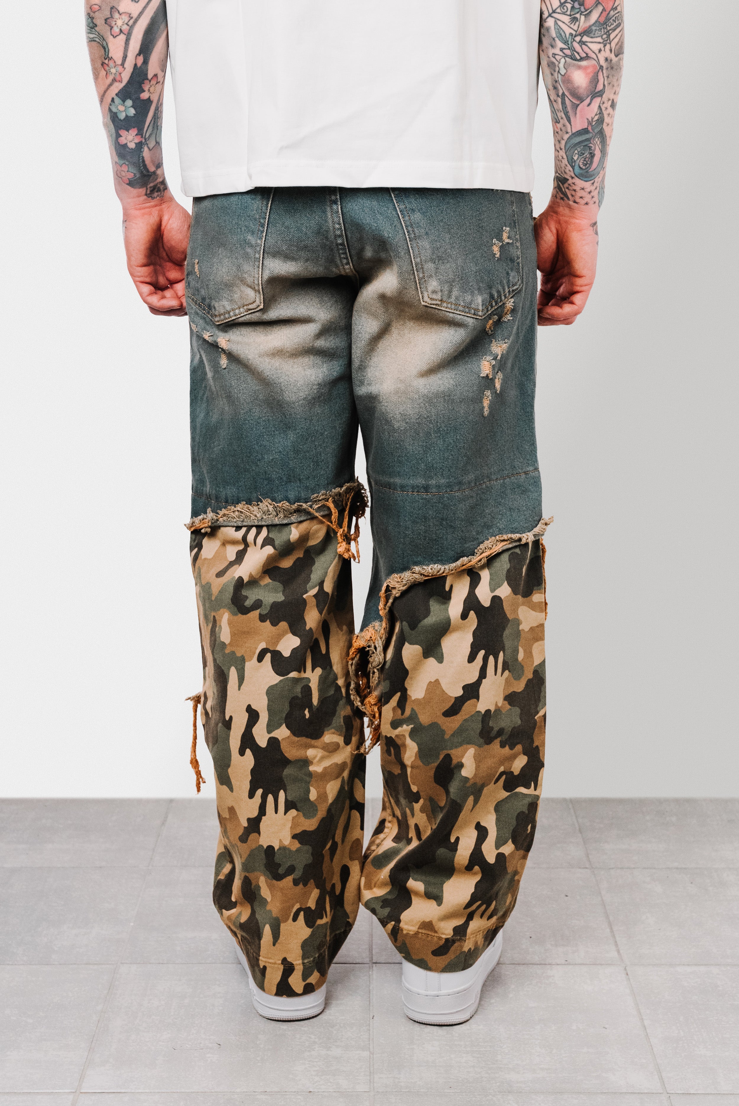 SUPER BAGGY ARMY BLUE JEANS