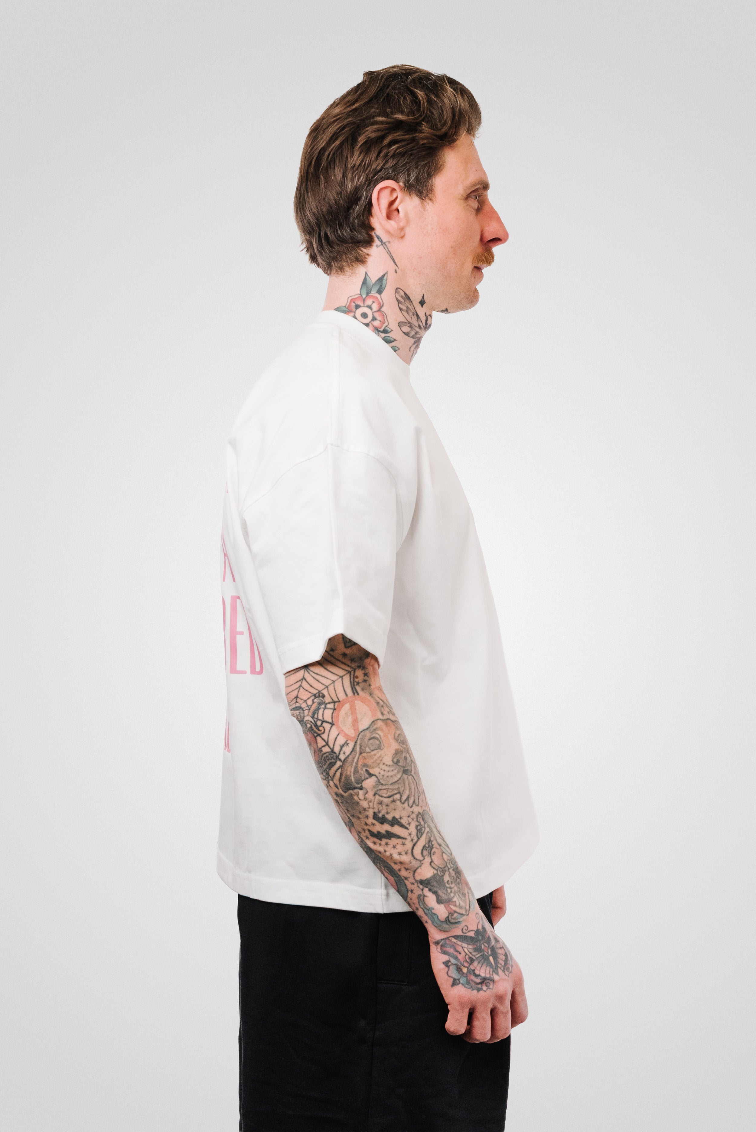 PINK HAIRED BADDIE WHITE TEE - Shoebuya Design