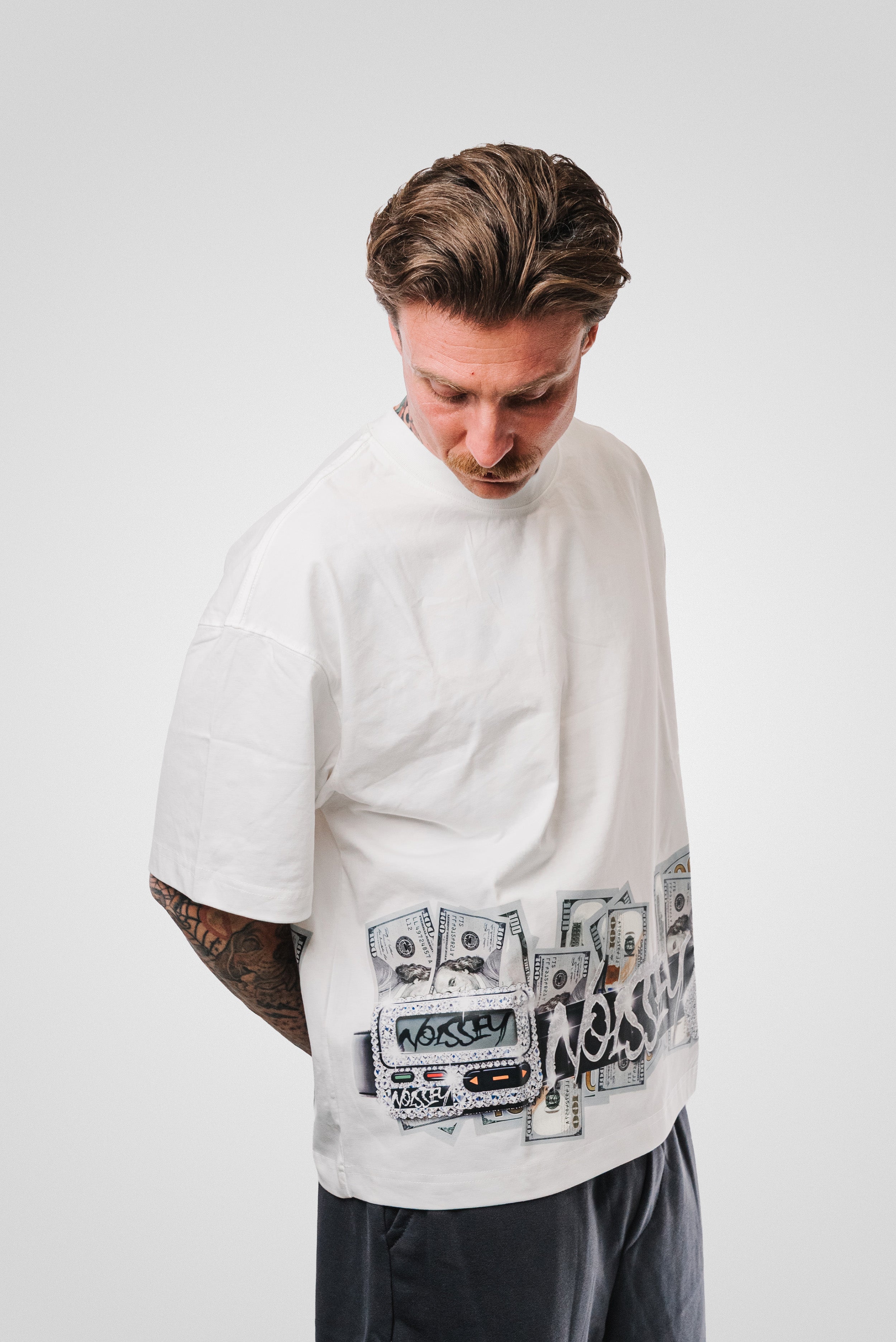 MONEY DOWN WHITE BOXY TEE - Noissey Brand