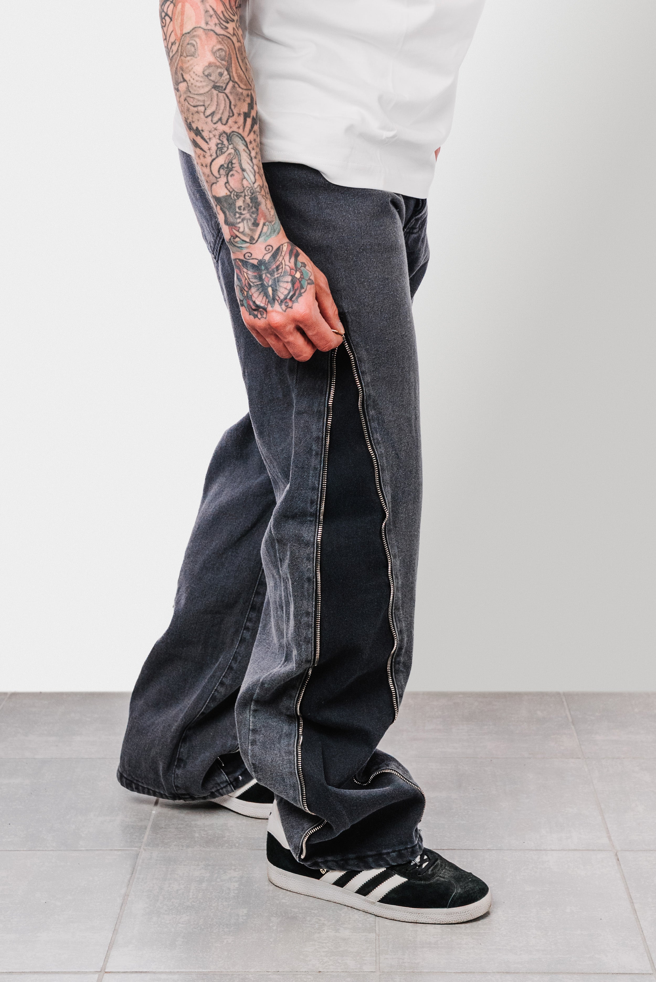 FULL ZIP DARK GREY JEANS - Replacement Brand