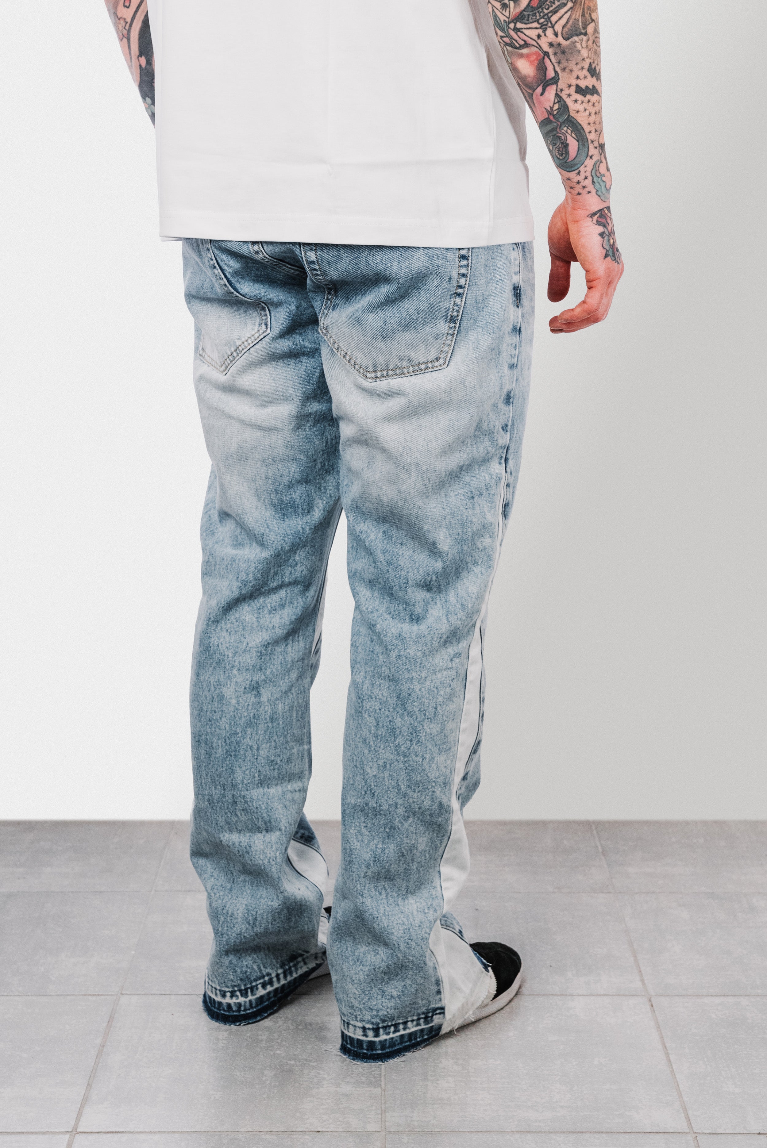 WHITE SIDE DENIM FLARE JEANS - Replacement Brand