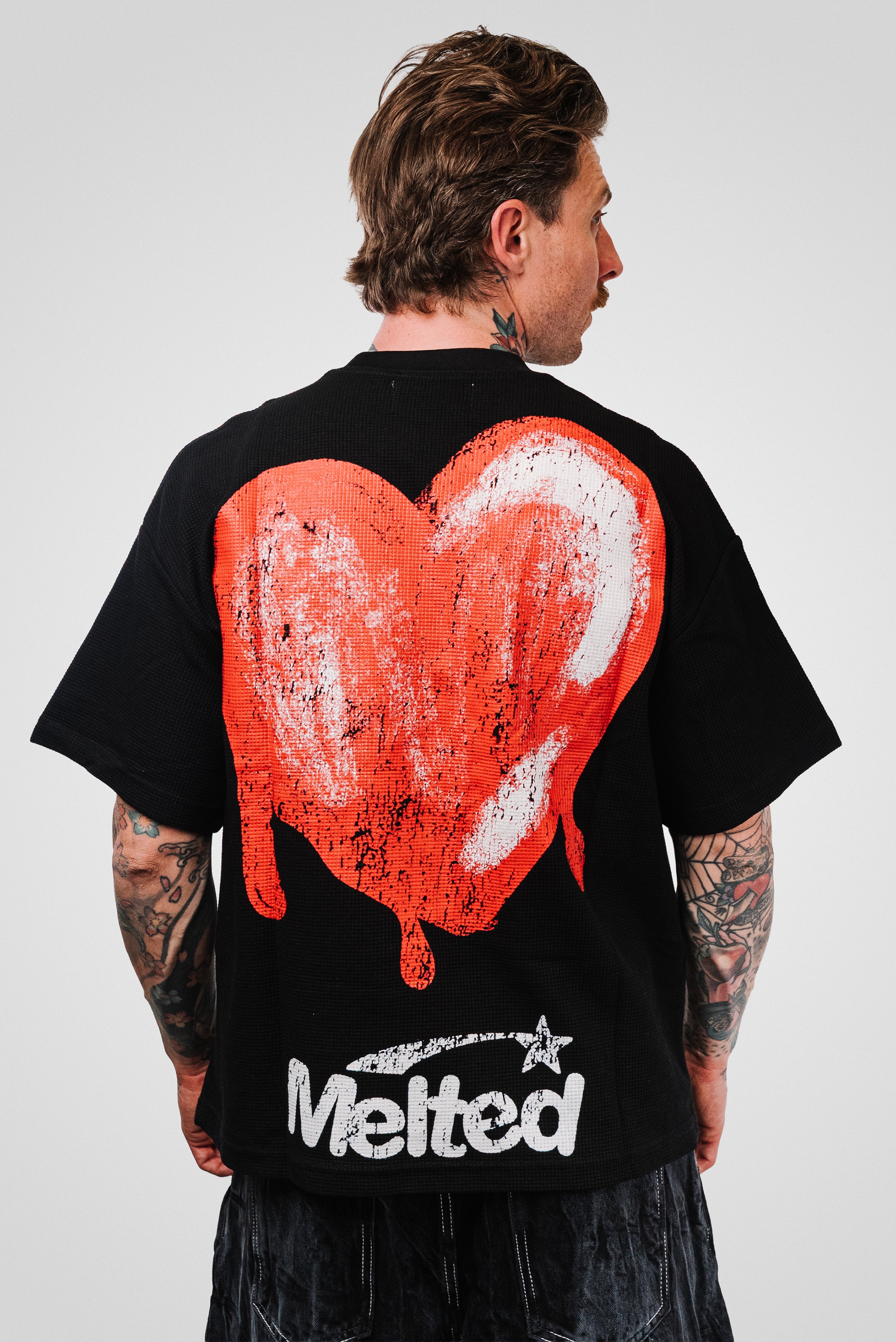 SKELETON RED HEART WAFFLE TEE BLACK - Shoebuya Design