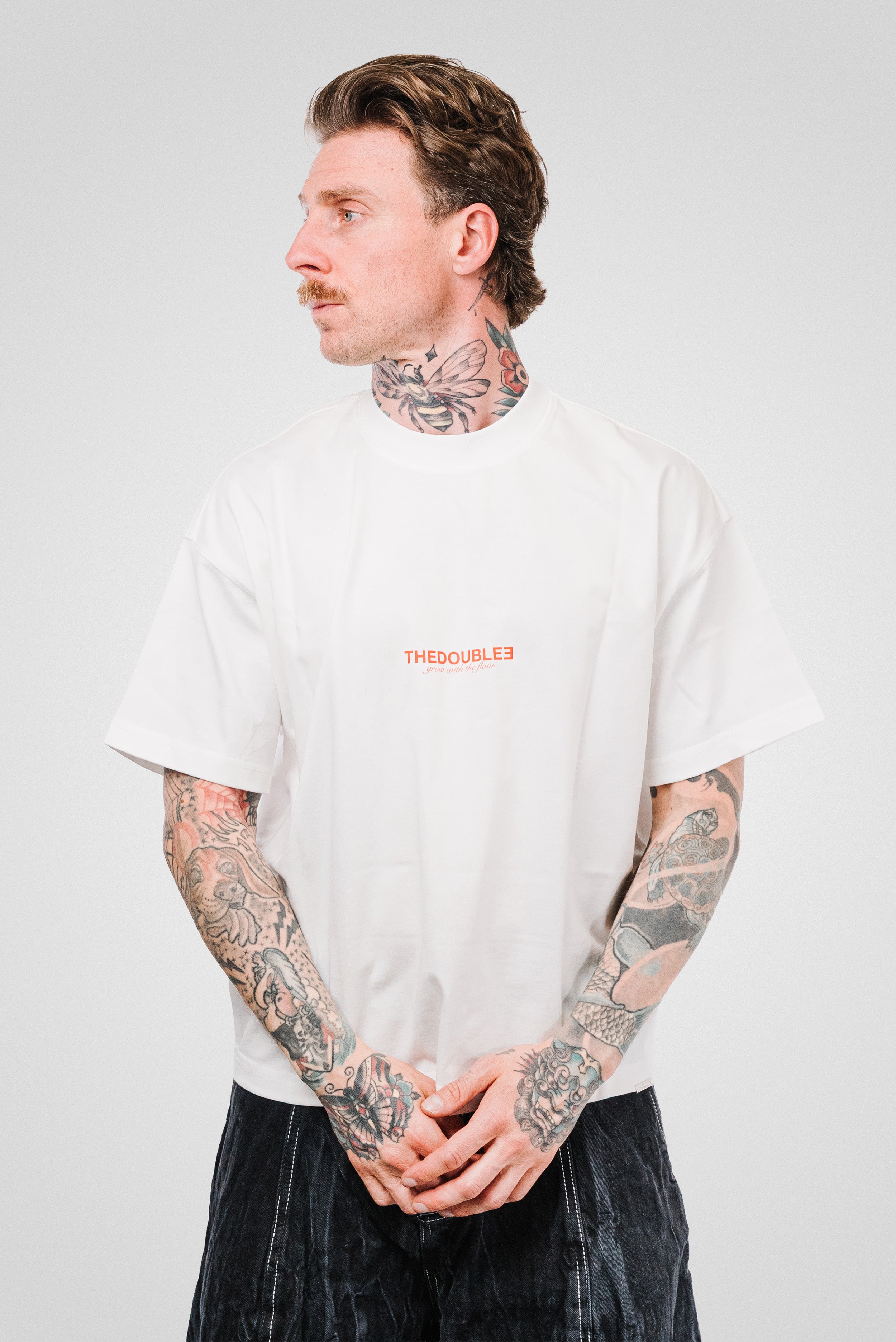 PARTY OR ME BOXY TEE WHITE - TheDoubleE