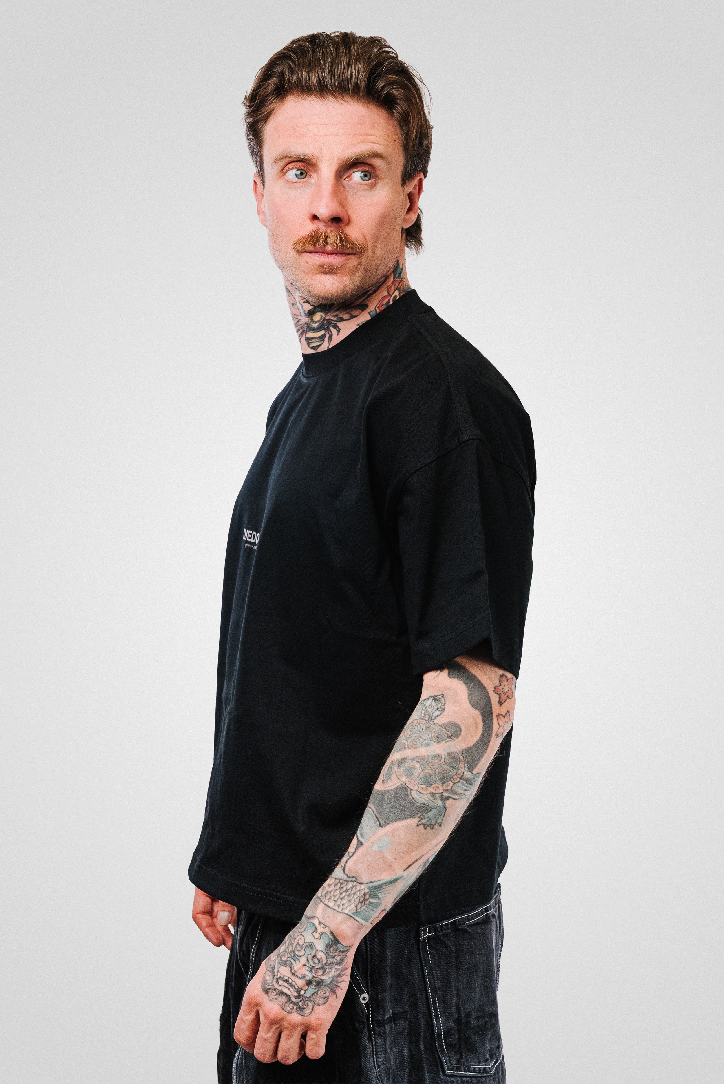 GHOST BOXY TEE BLACK - TheDoubleE