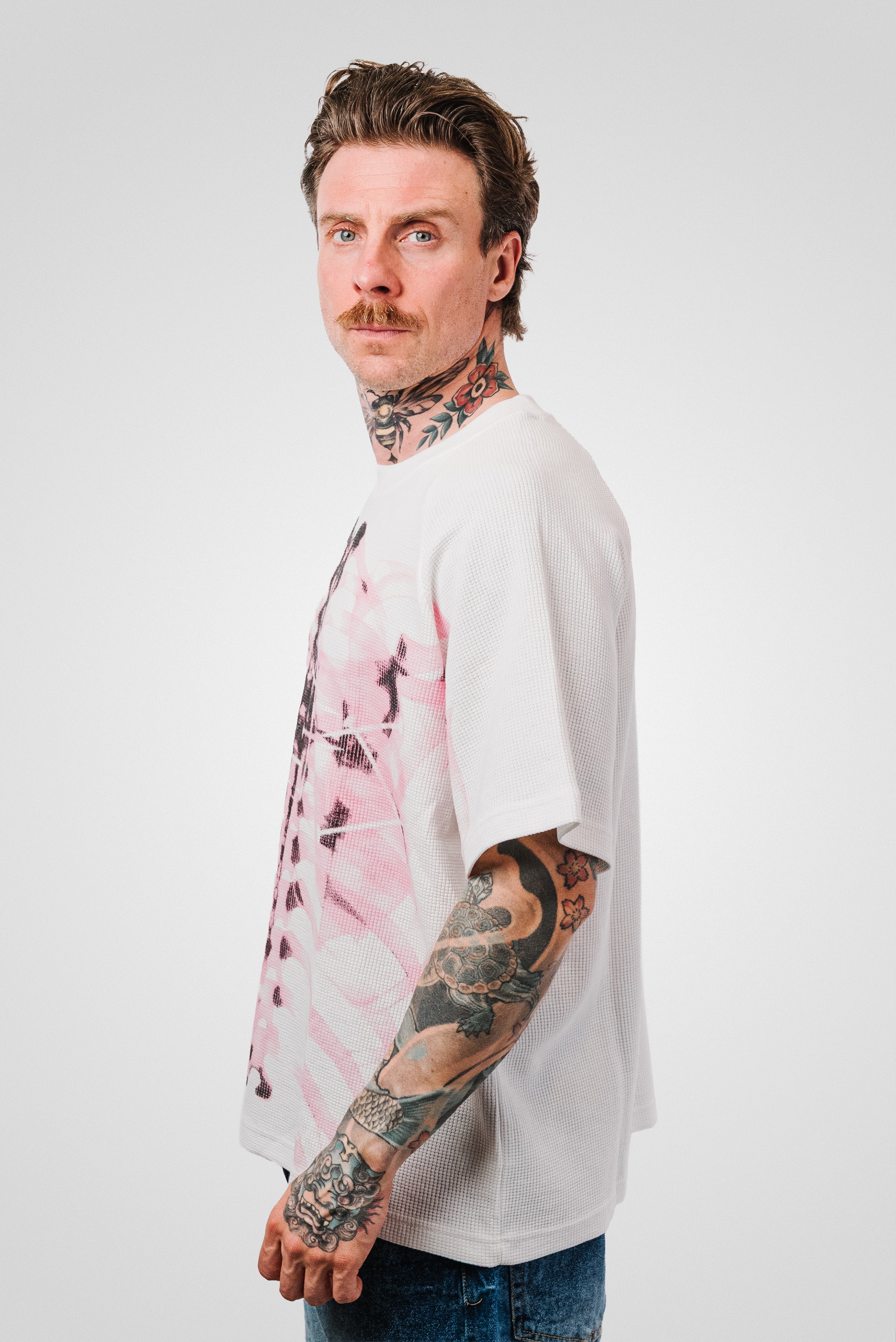 SKELETON PINK WAFFLE TEE WHITE - Shoebuya Design