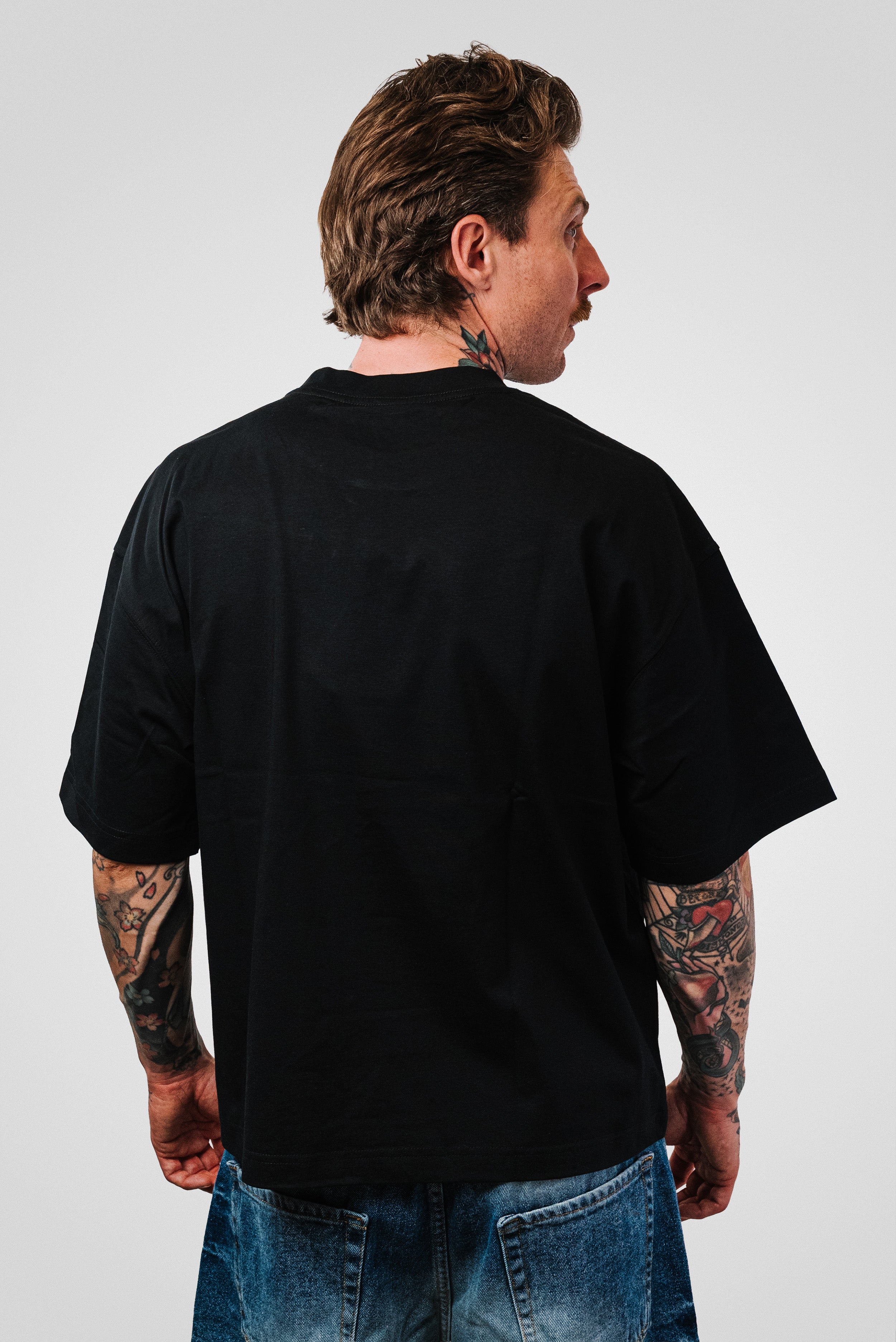 CROSS PINK MOUTH BLACK TEE - Noissey Brand