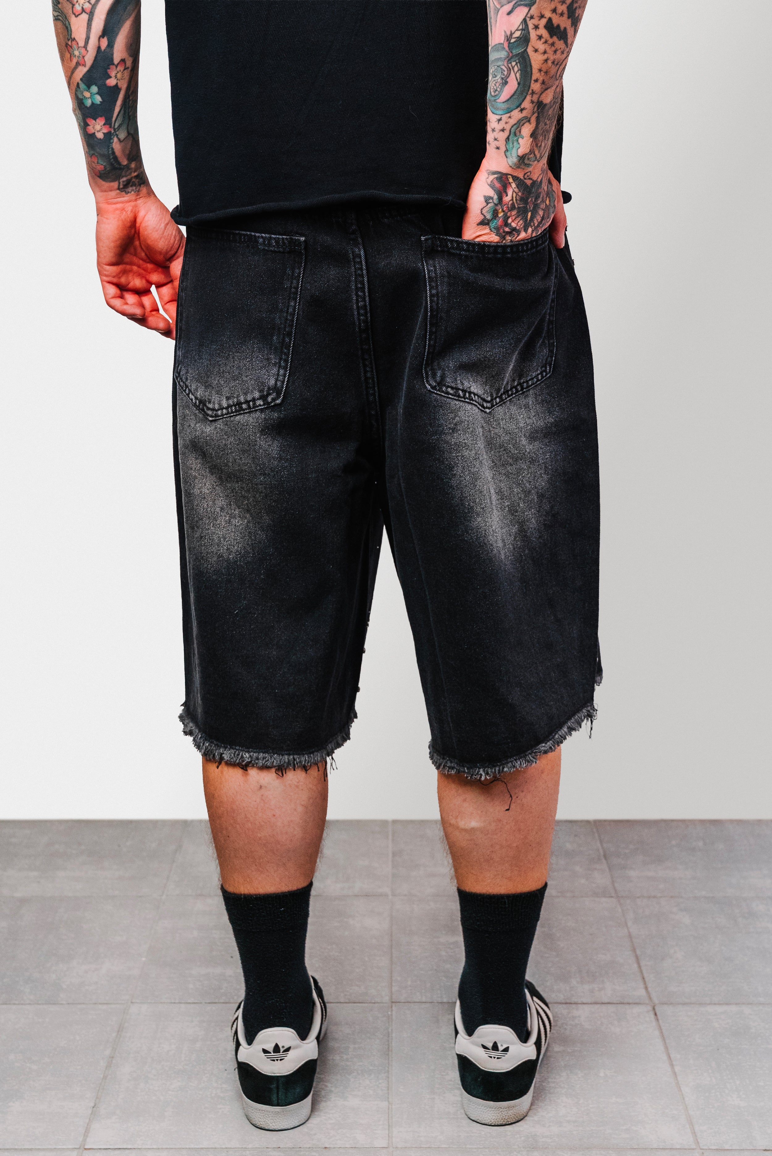 BIG STRASS BLACK DENIM JORTS - Shoebuya Design