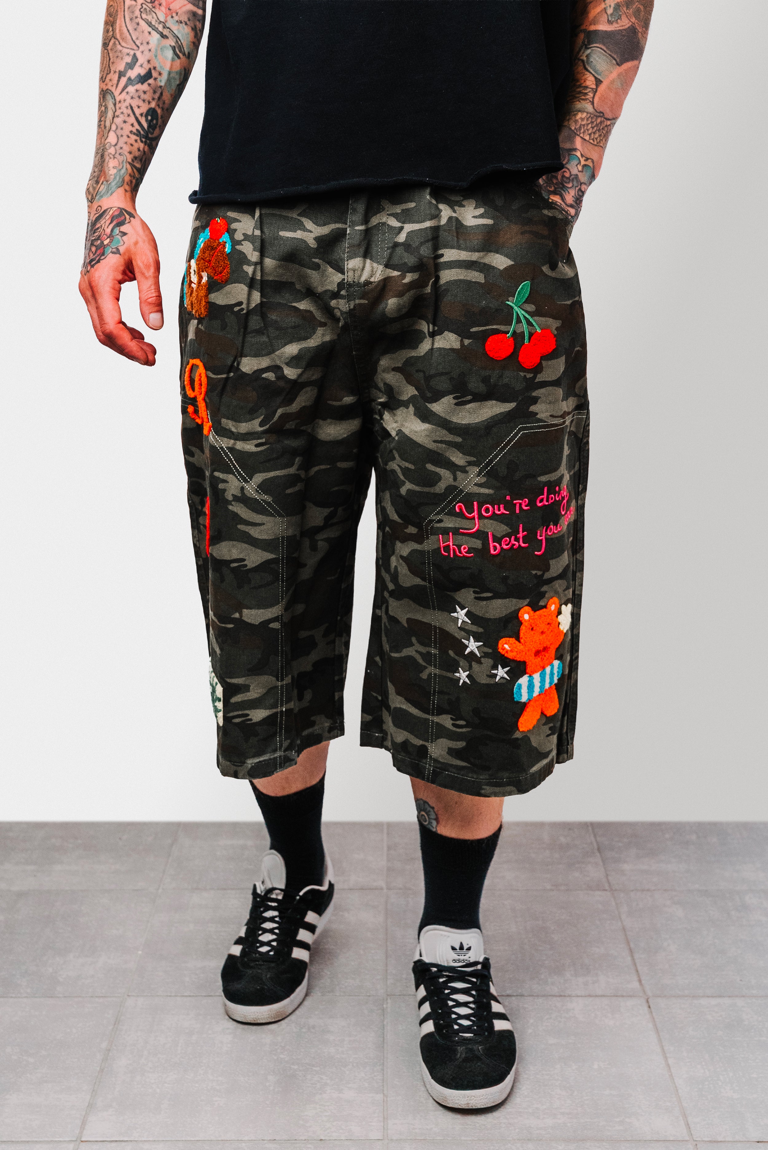 FUR PATCH CAMO SHORTS - Shoebuya Design