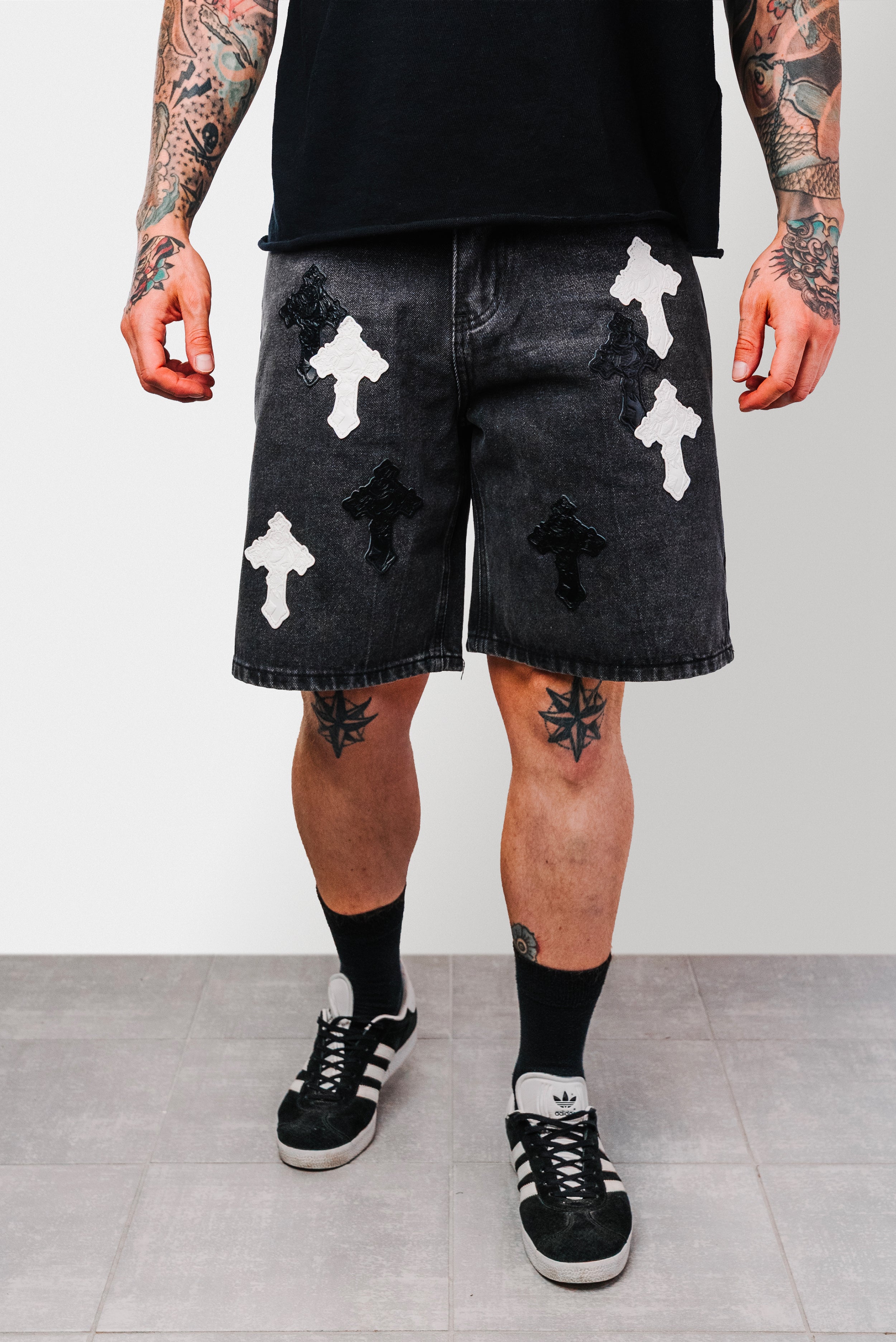 B&W CROSS DENIM BLACK SHORTS - Shoebuya Design