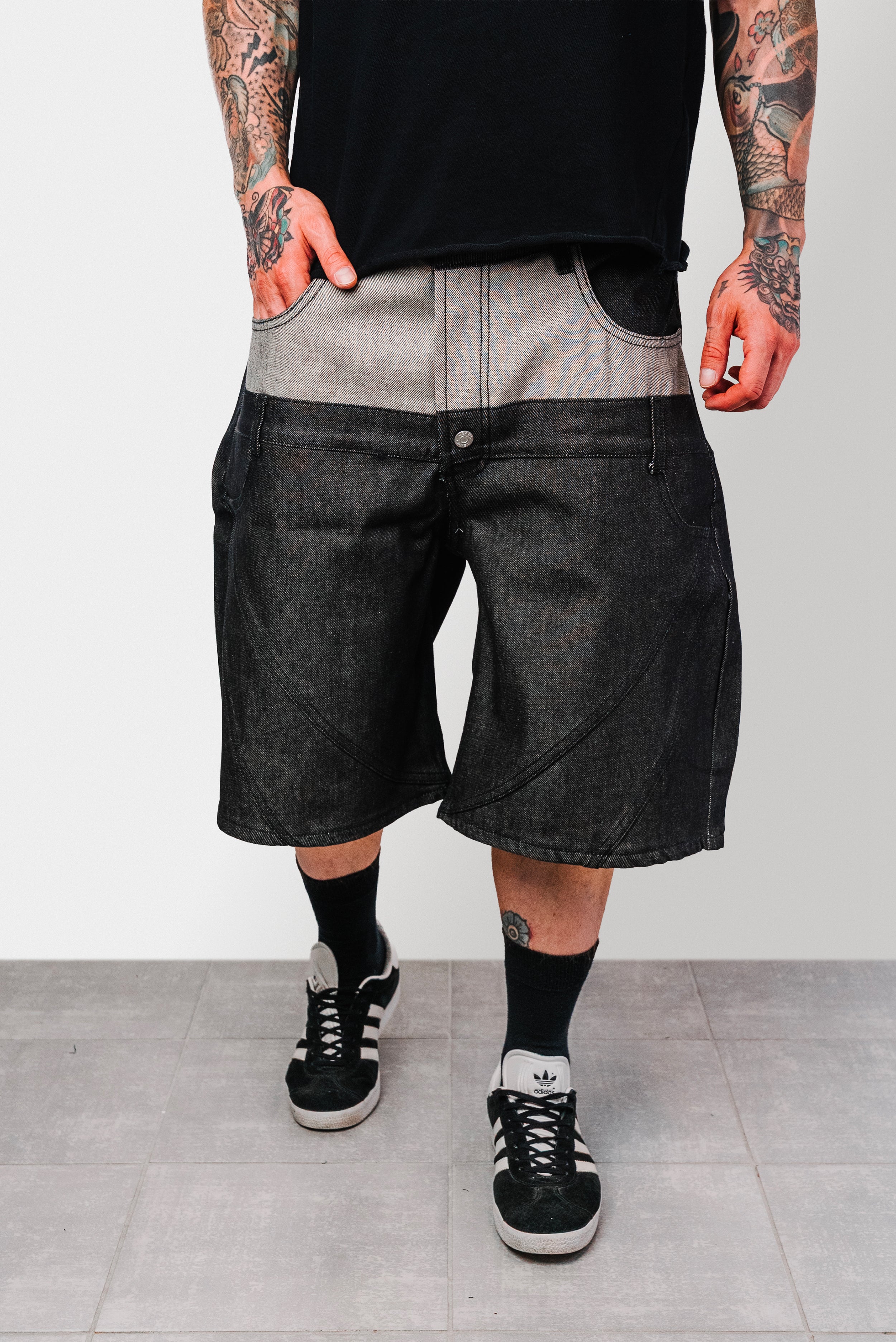DOUBLE FACE DENIM FULL BLACK SHORTS  - Replacement Brand