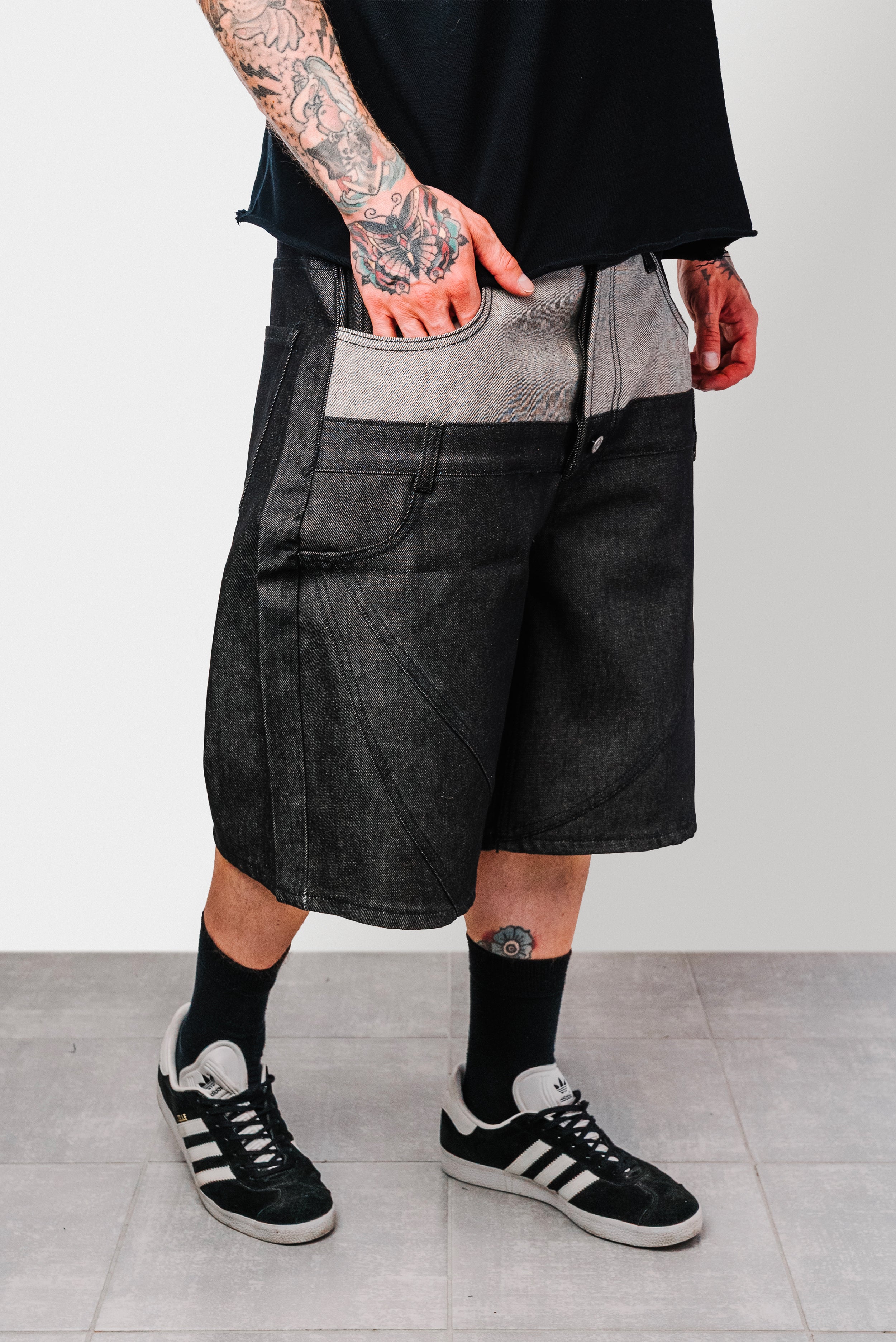 DOUBLE FACE DENIM FULL BLACK SHORTS  - Replacement Brand