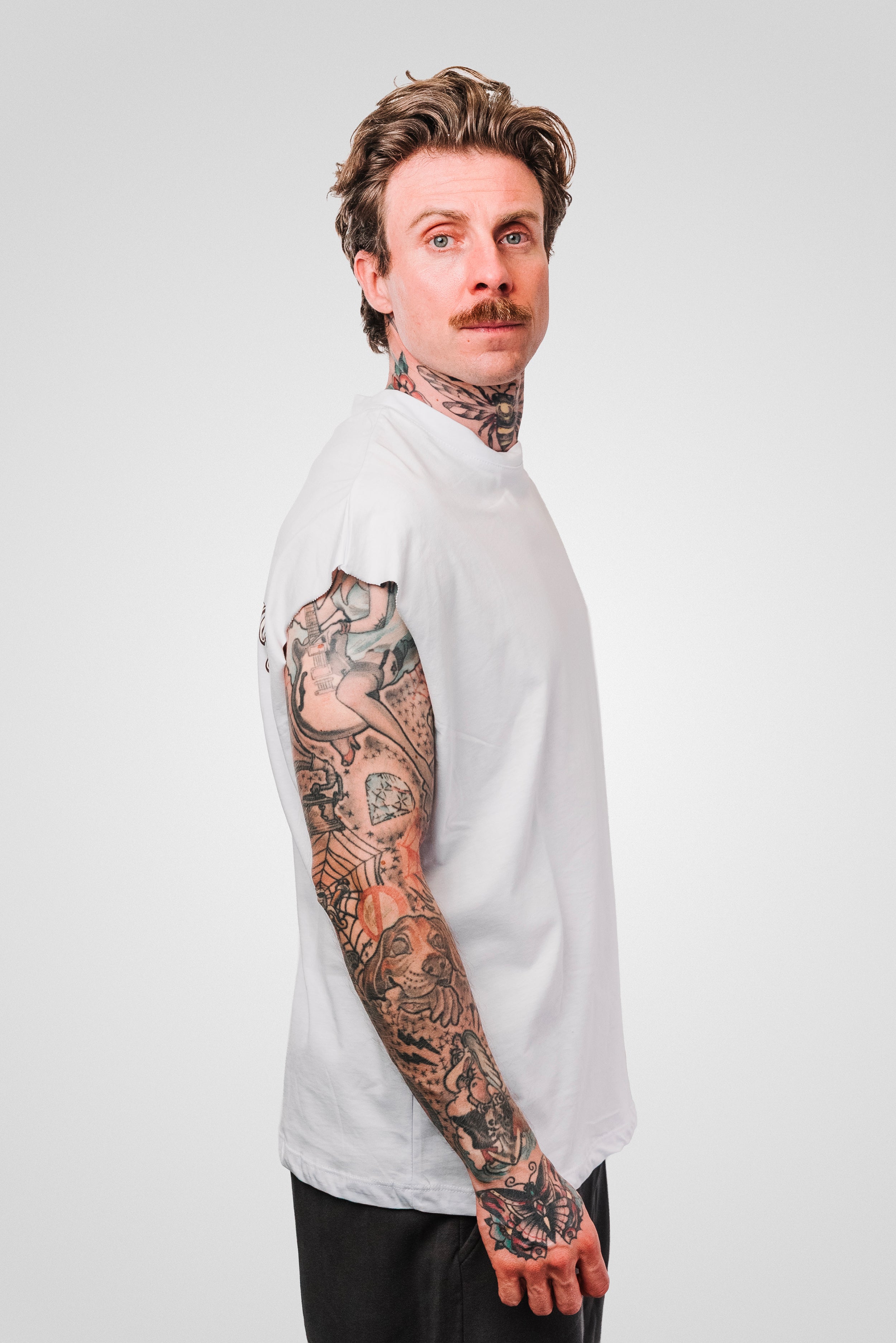 EVERYTHING UNDERSHIRT TEE WHITE - Replacement Brand