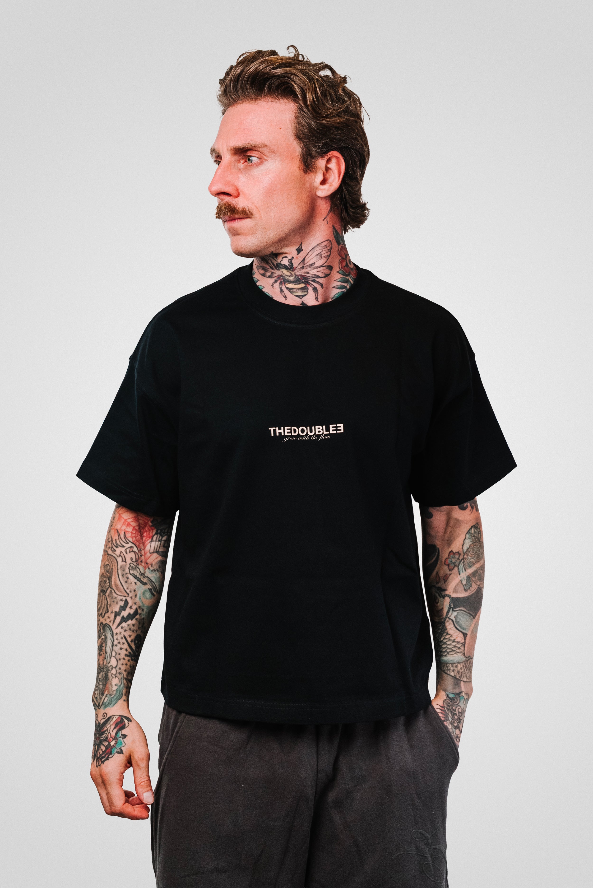 ITALICS BLACK BOXY TEE- TheDoubleE
