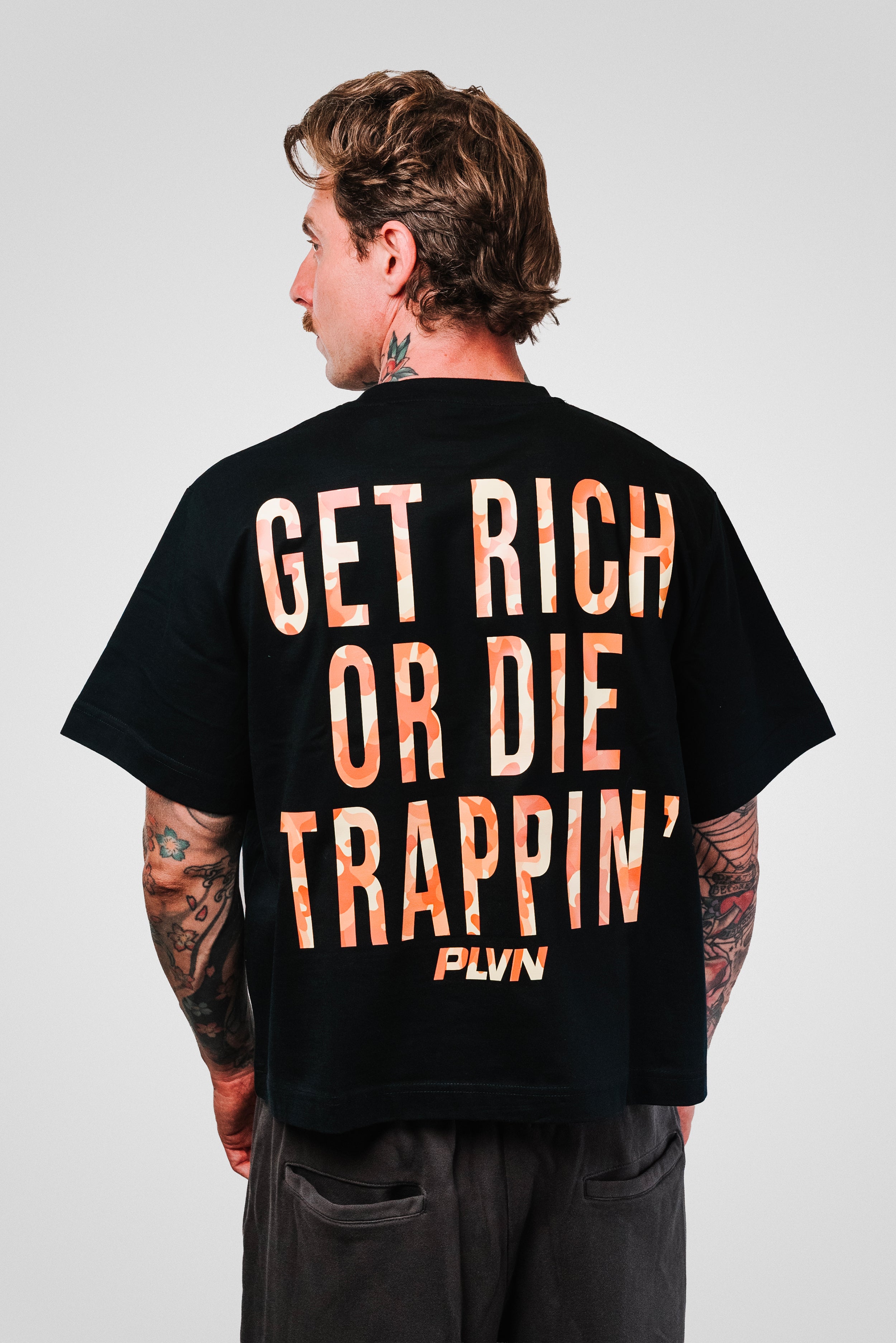 GET RICH CAMO ORANGE BLACK TEE - Plvn