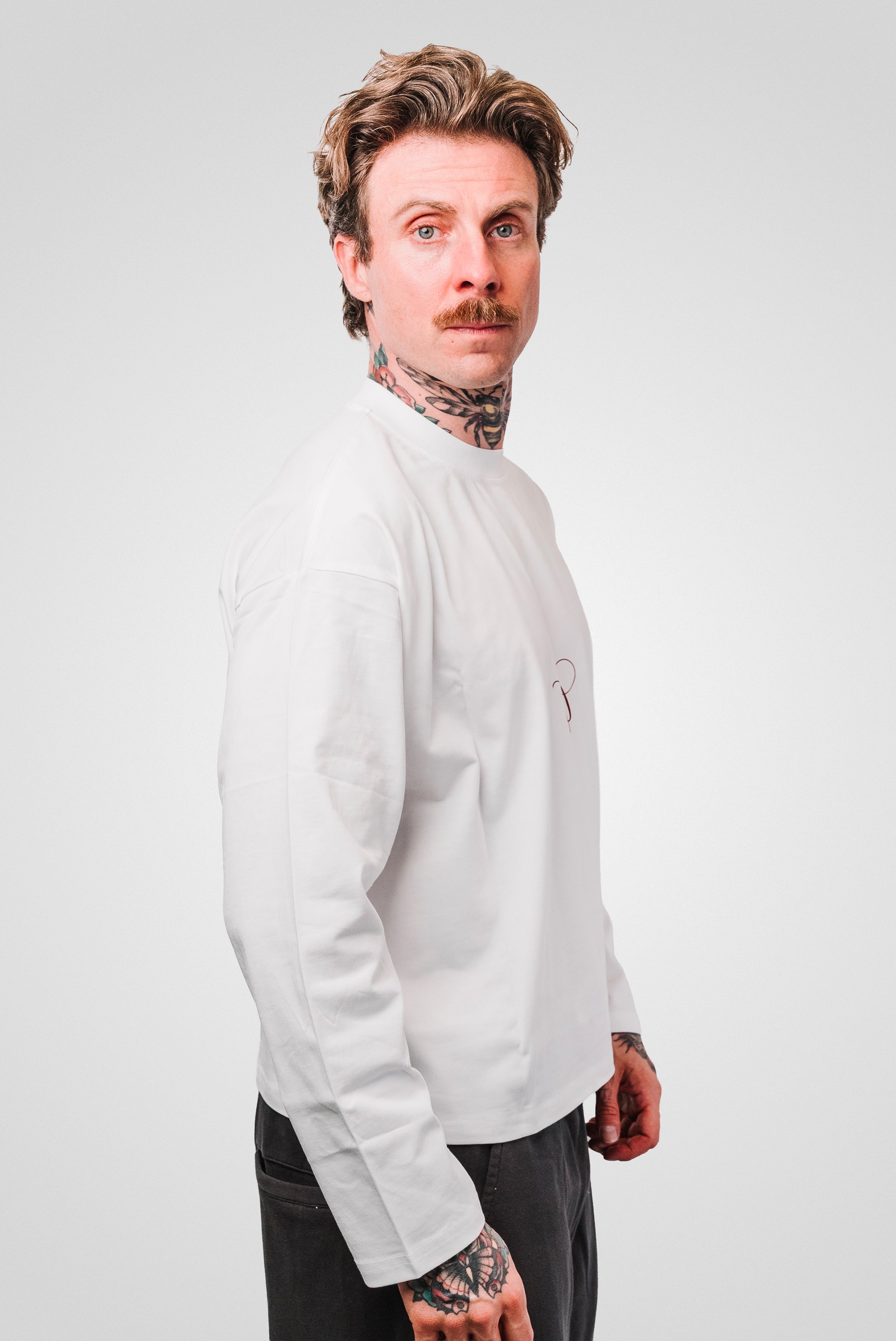 BORN TO CREATE WHITE BOXY LONGSLEEVE - TheDoubleE