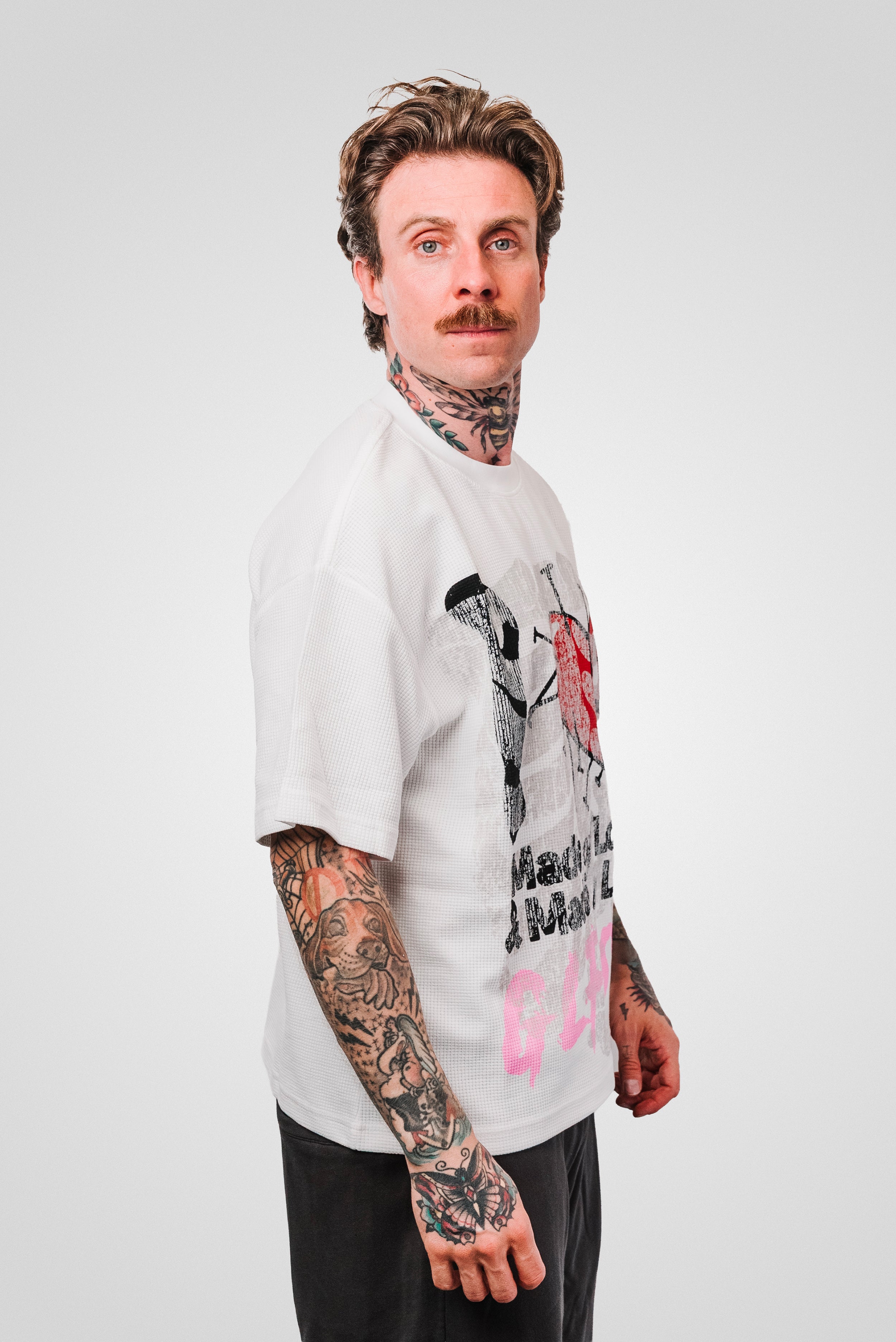 MALAGA WAFFLE TEE WHITE - Shoebuya Design