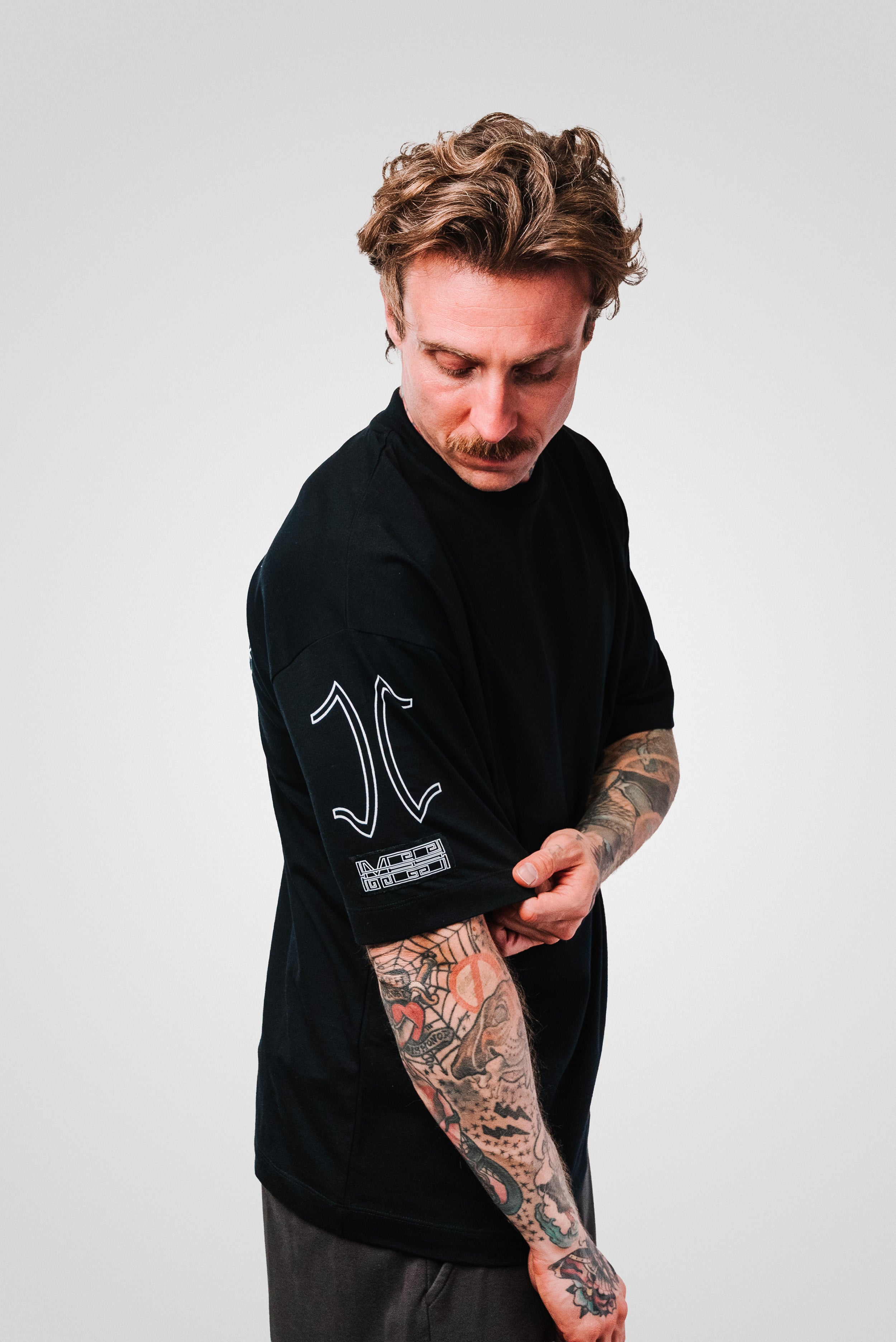 BASIC TEE BLACK - Mon Elysee