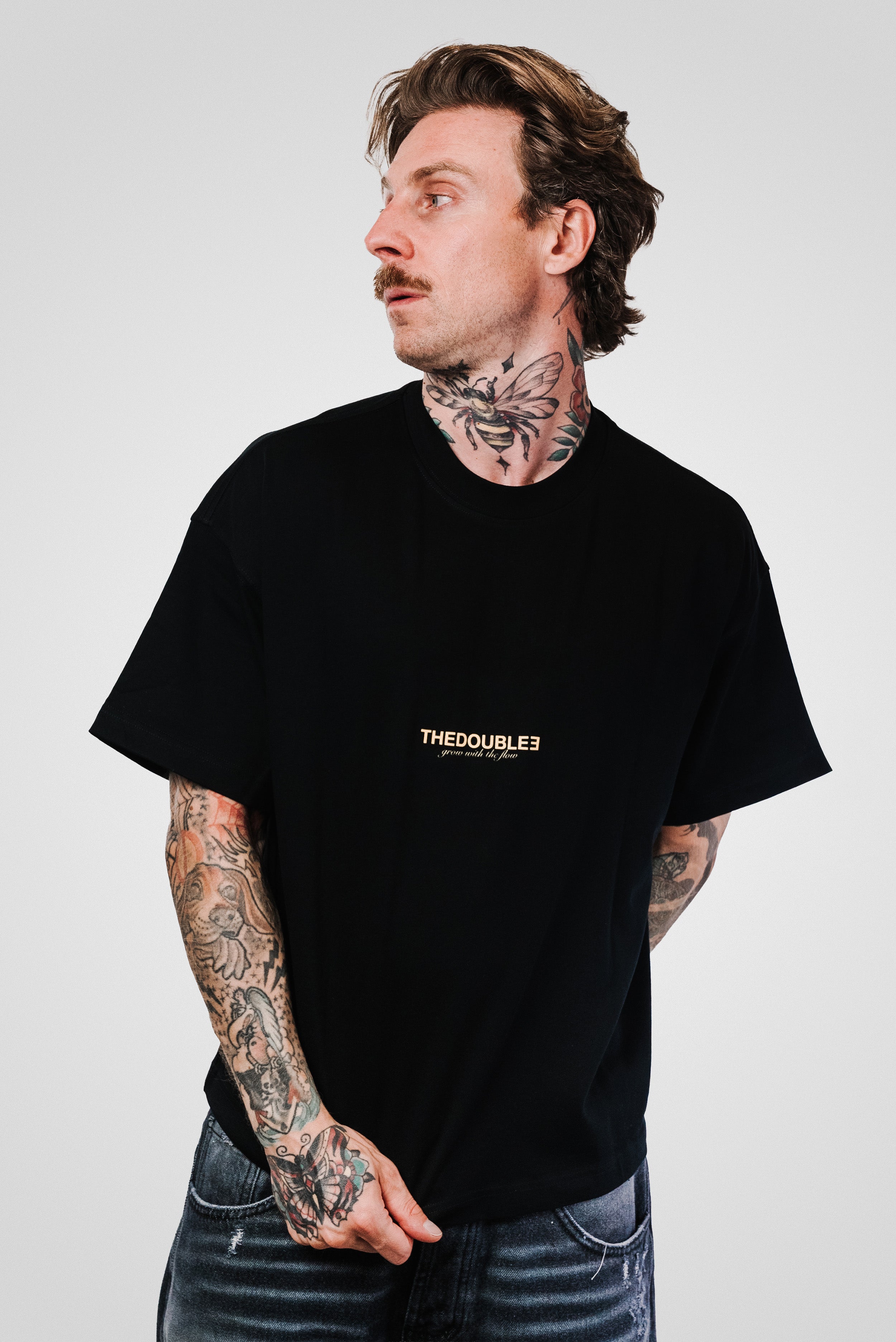 BRUNETTE LOVER BOXY TEE BLACK PUFF PRINT - TheDoubleE