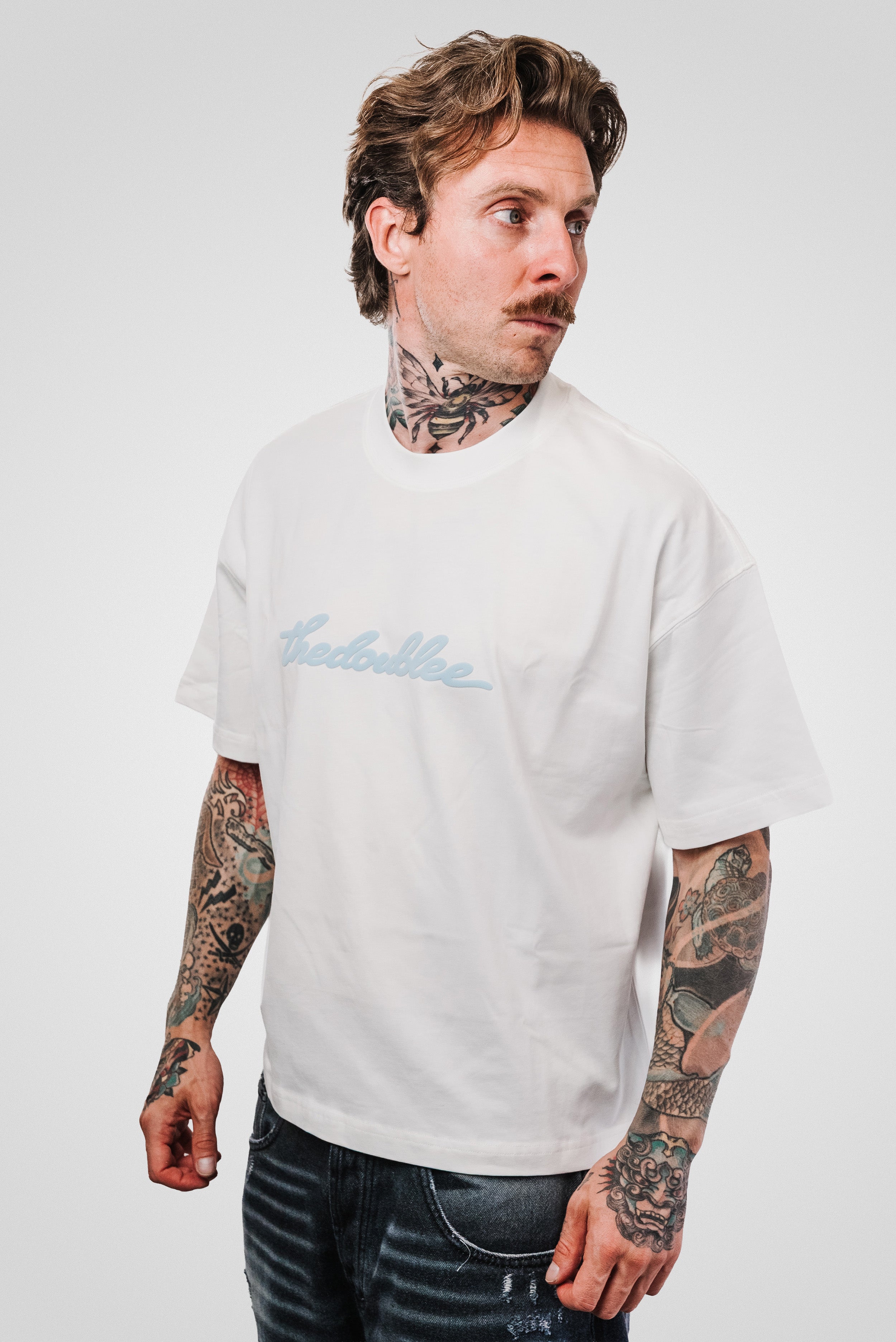 BUBBLE SKY WHITE BOXY TEE - TheDoubleE