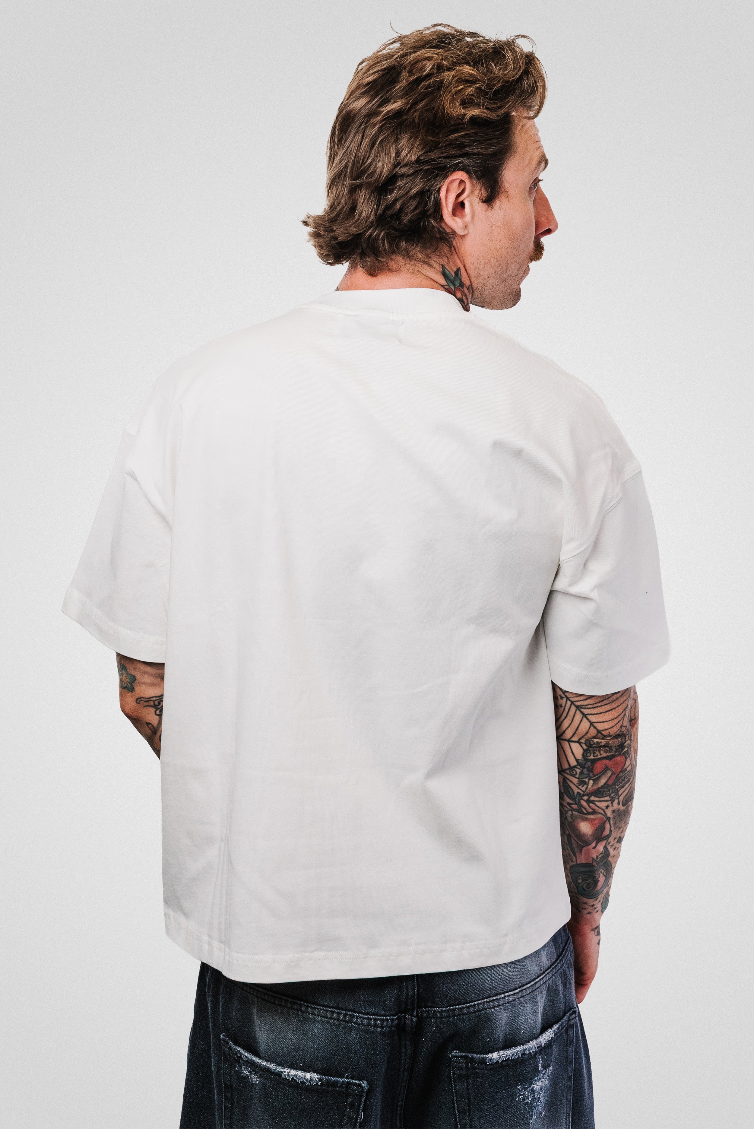 BUBBLE SKY WHITE BOXY TEE - TheDoubleE
