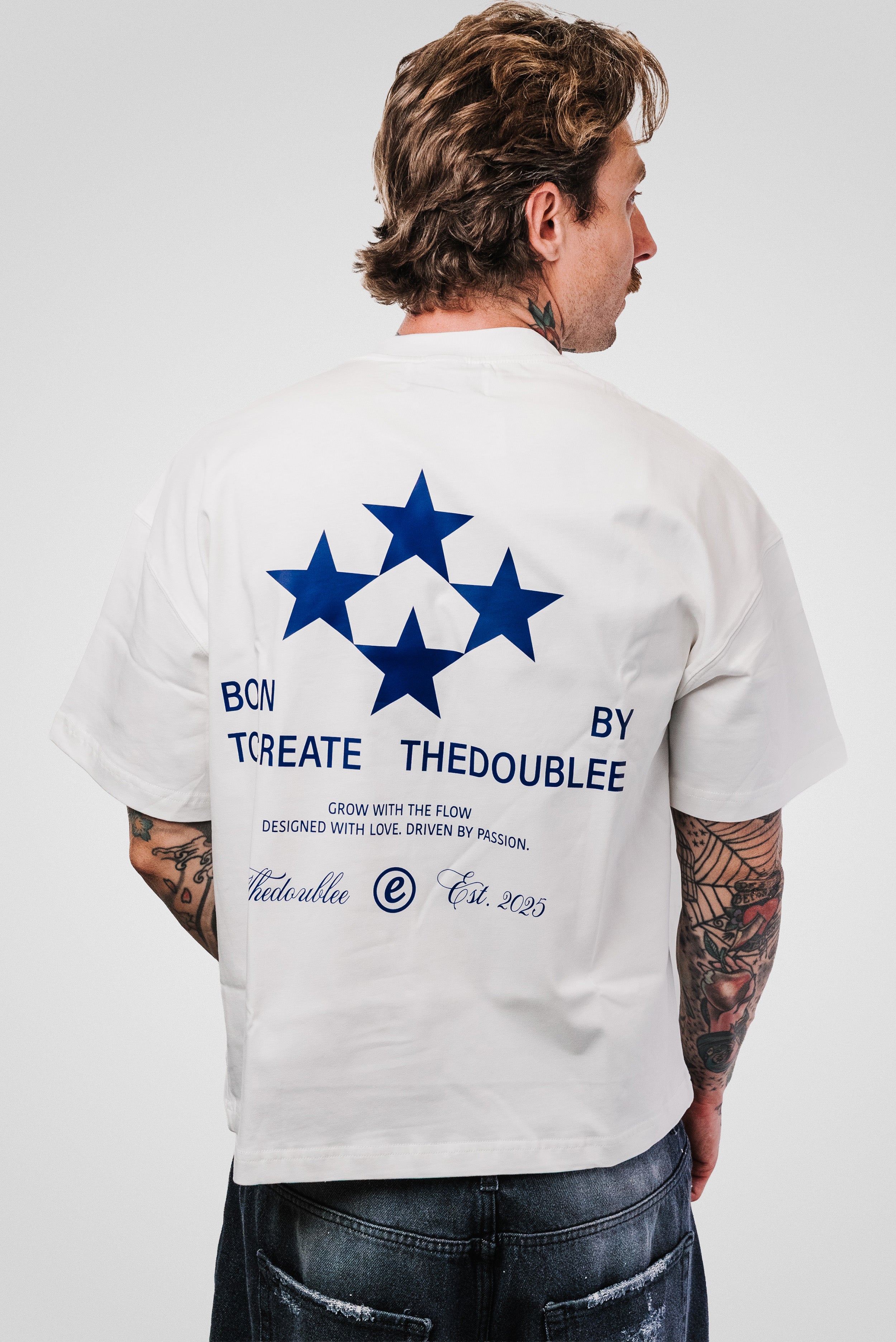 STAR PASSION WHITE BOXY TEE - TheDoubleE
