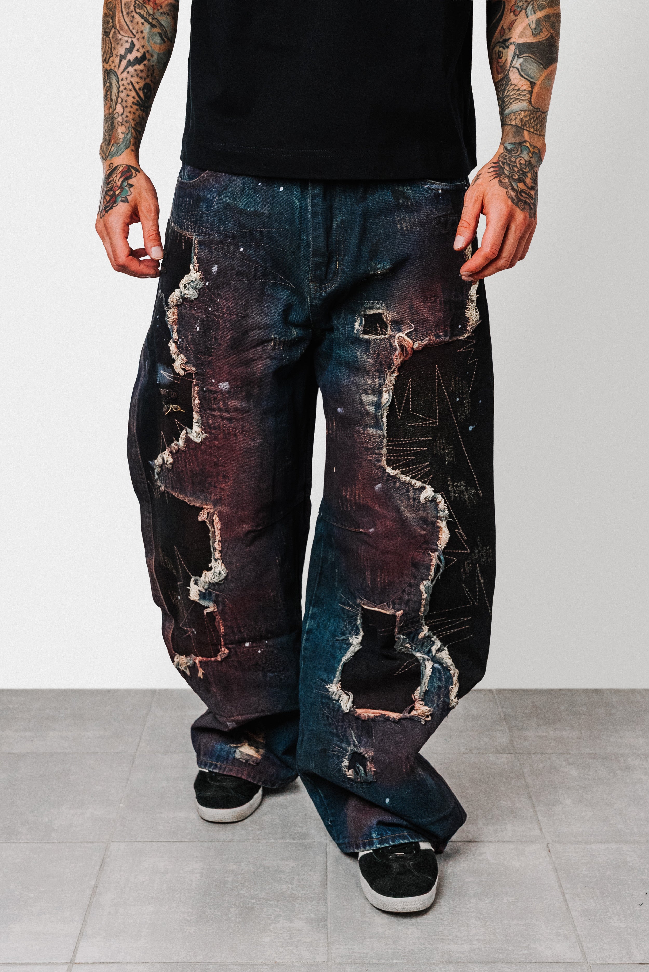 DESTROYED DENIM BALLOON JEANS - Shoebuya Design